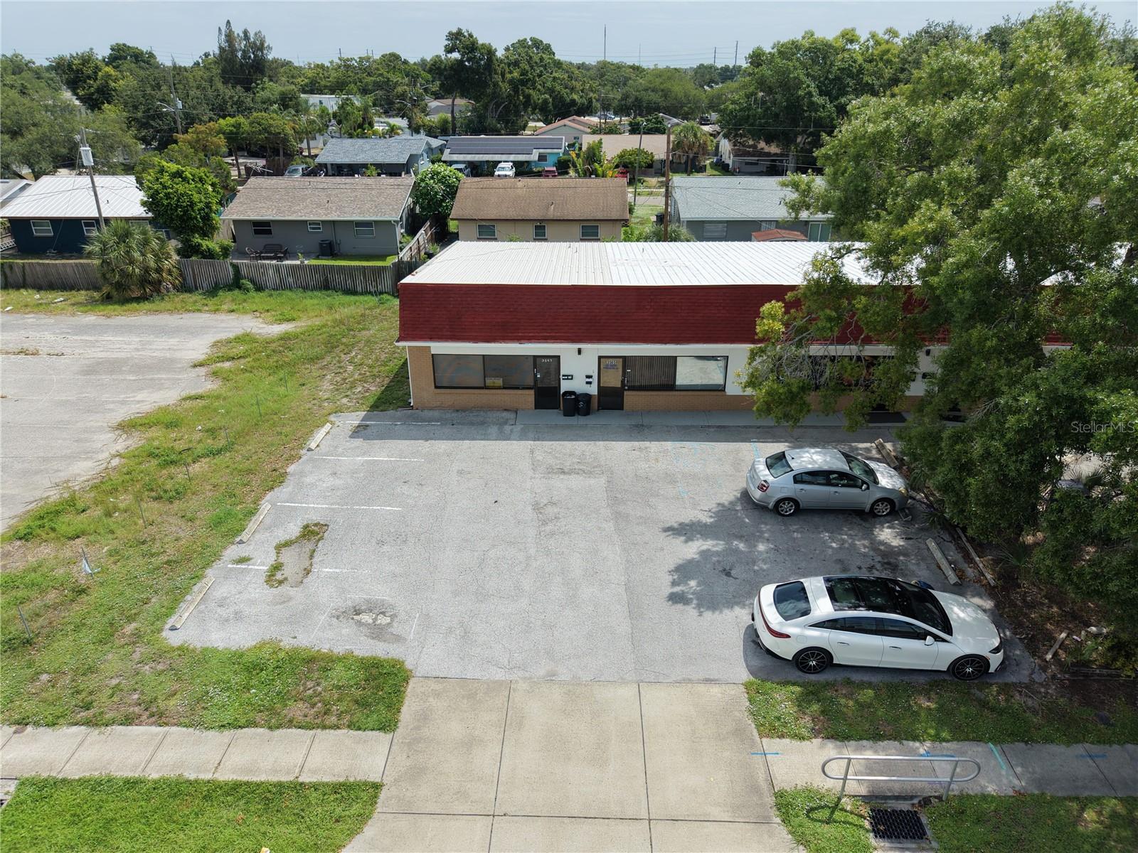 3563 Cypress Ter N Property Photo 1