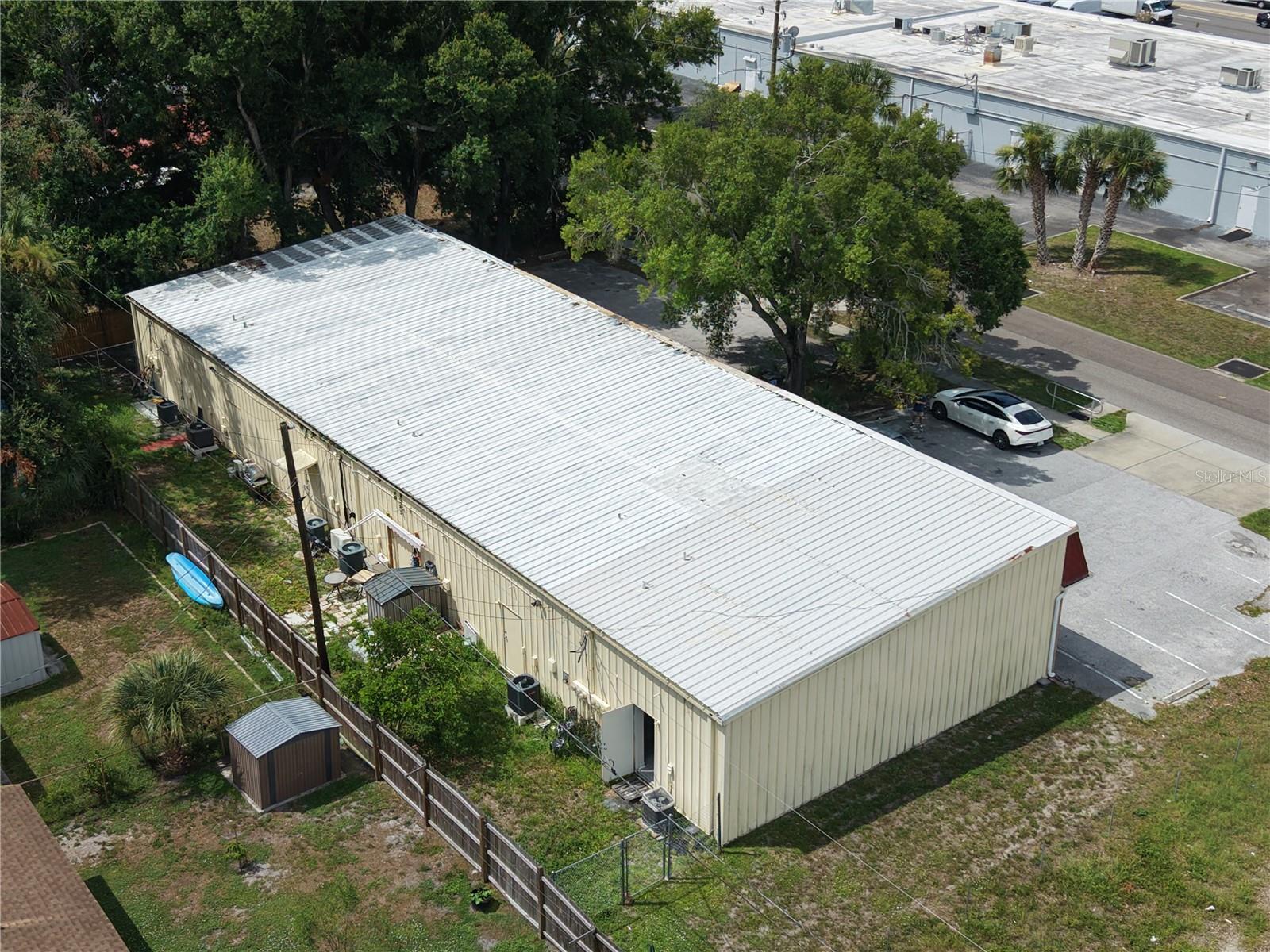 3563 Cypress Ter N Property Photo 10