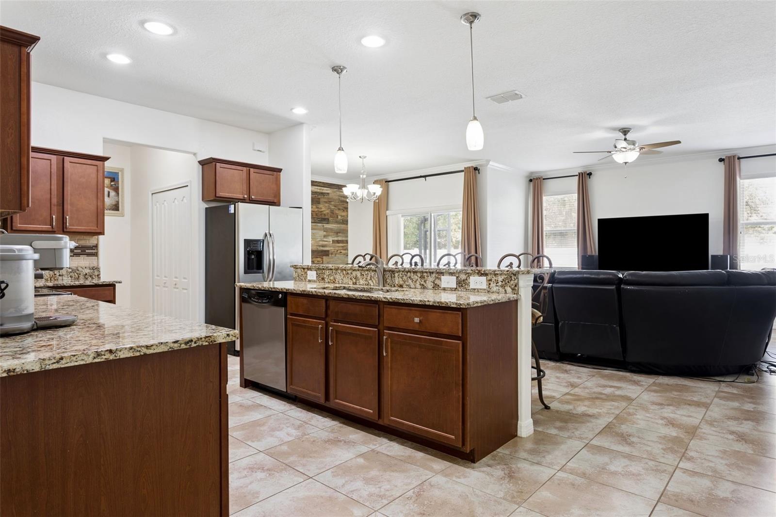 20220 Pond Apple Ln Property Photo 6