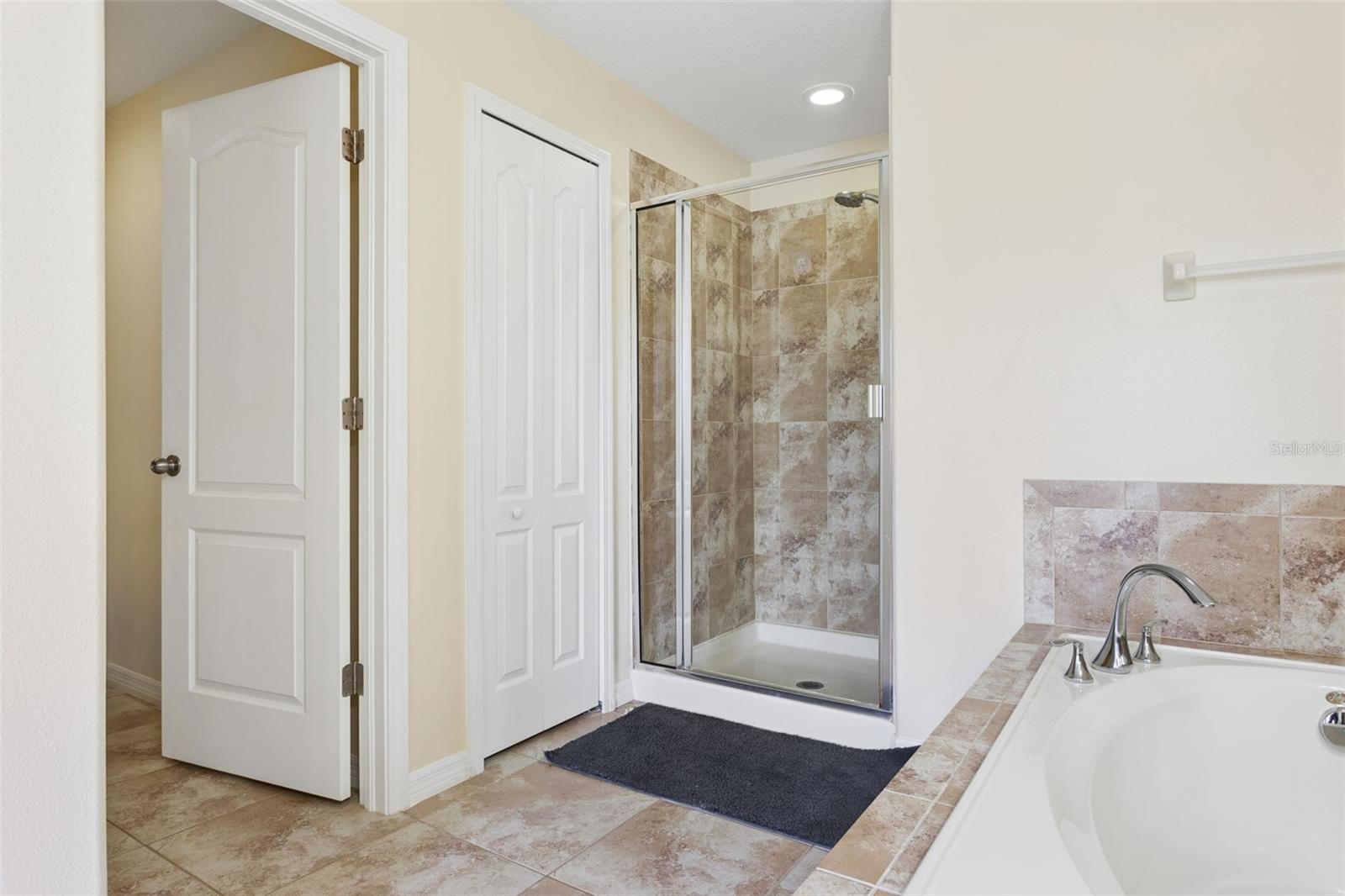 20220 Pond Apple Ln Property Photo 23