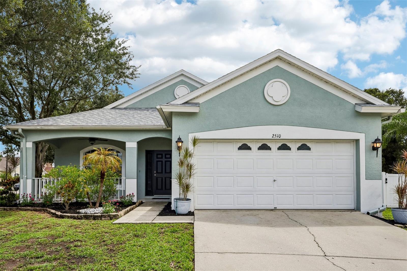 2510 Butterfly Landing Dr Property Photo 1
