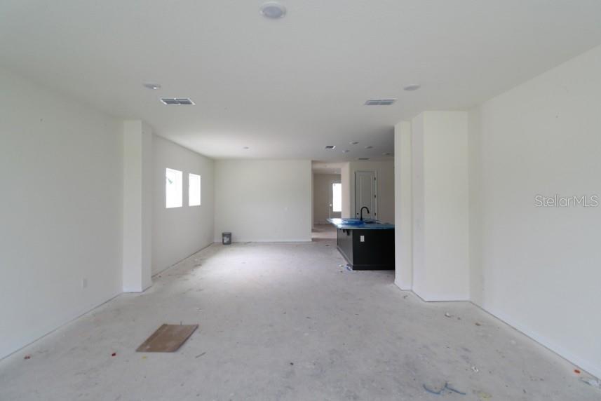 5713 Coopers Hawk Ct Property Photo 9