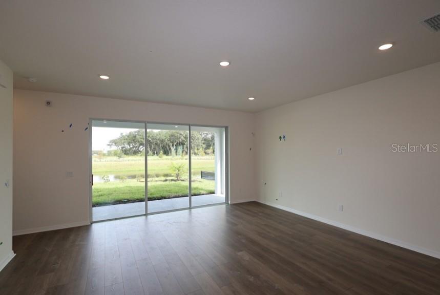 5713 Coopers Hawk Ct Property Photo 10
