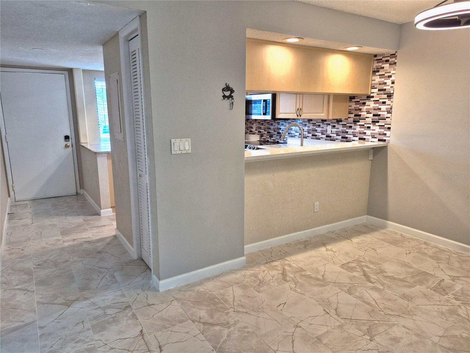 222 Caryl Way Property Photo 14