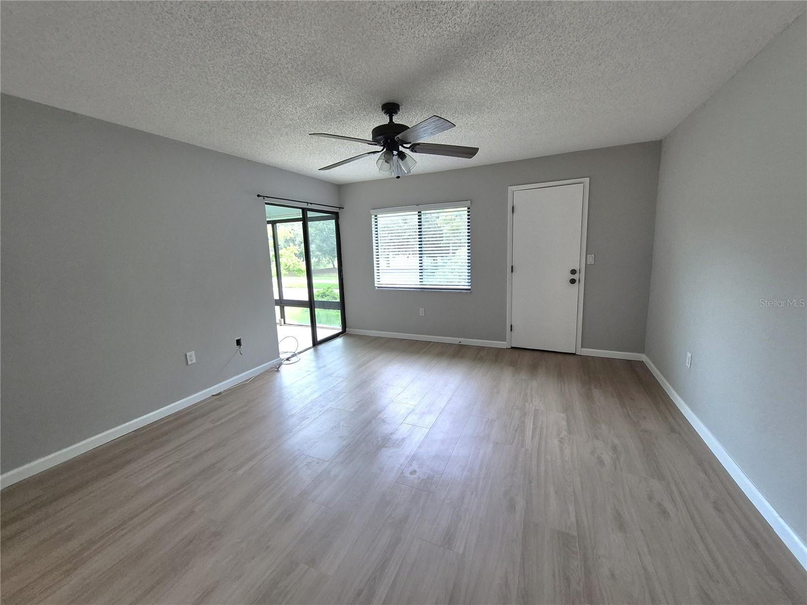 222 Caryl Way Property Photo 29