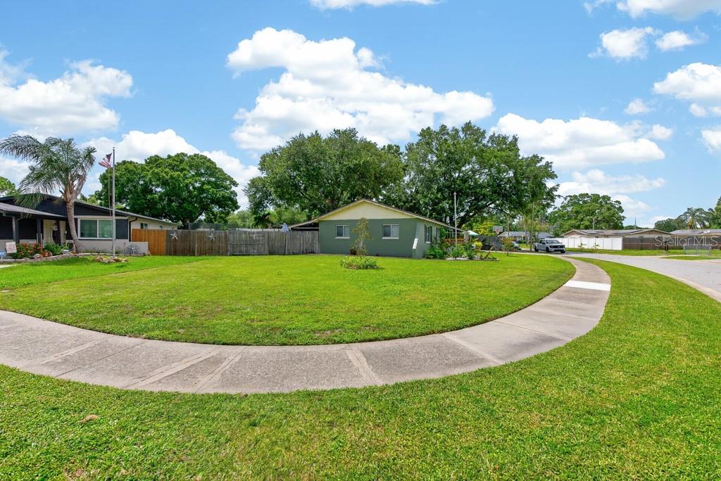 10081 60th Ct N Property Photo 50