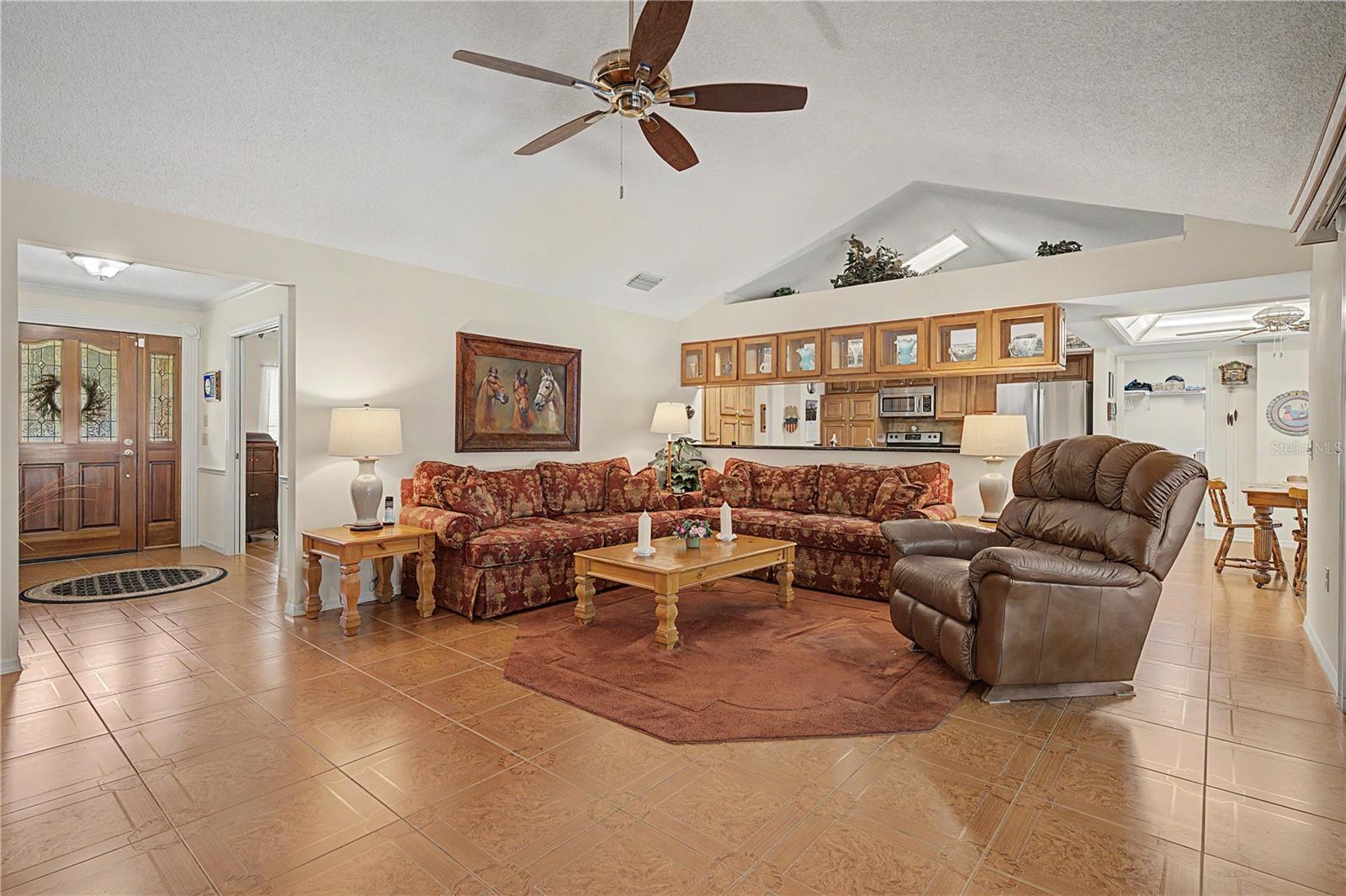 3901 Buttonwood Ct Property Photo 4