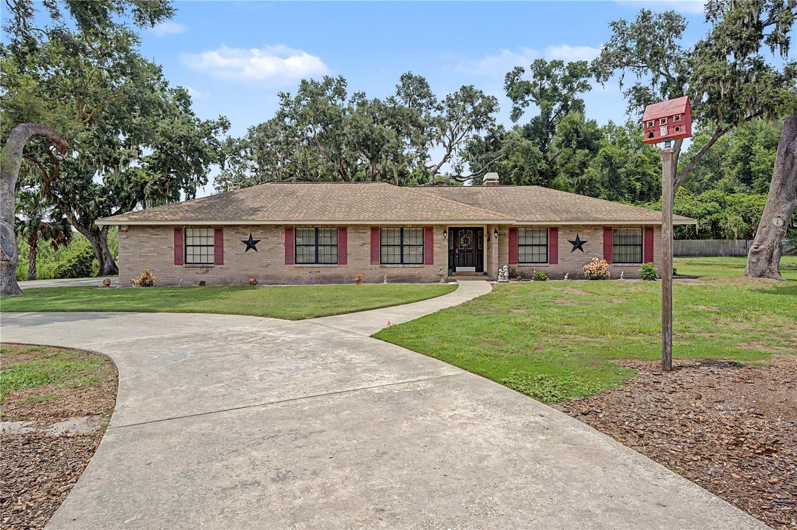 3901 Buttonwood Ct Property Photo 6