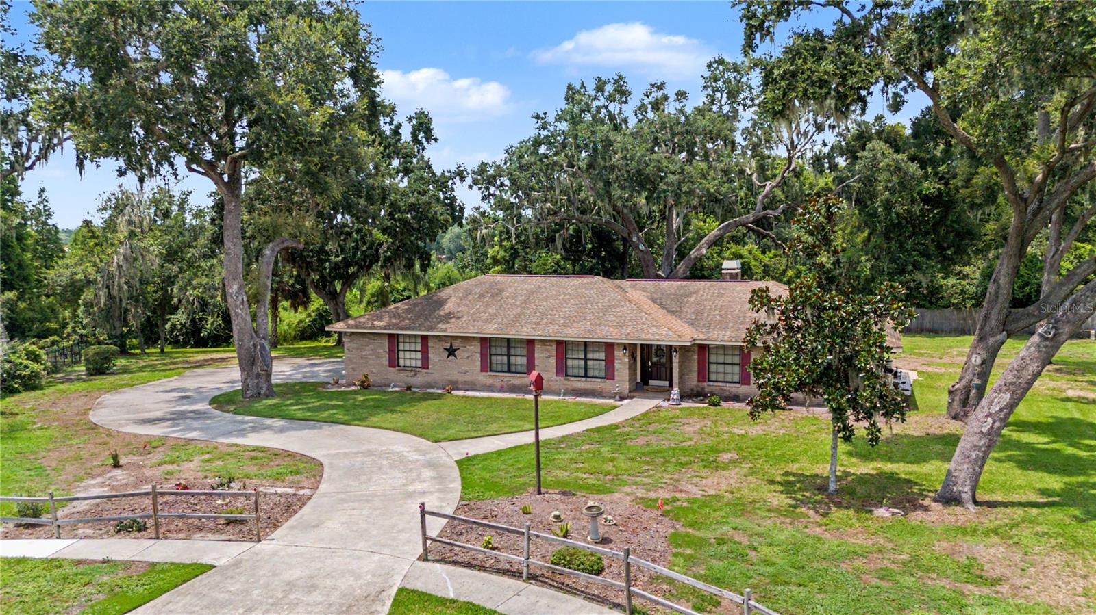 3901 Buttonwood Ct Property Photo 7