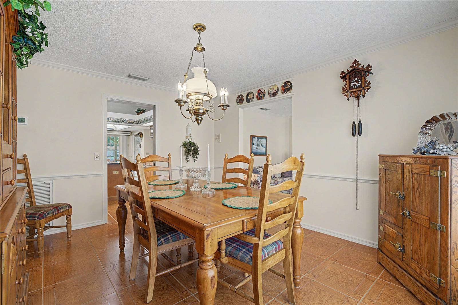 3901 Buttonwood Ct Property Photo 27