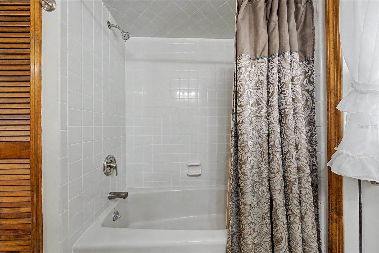 3901 Buttonwood Ct Property Photo 36