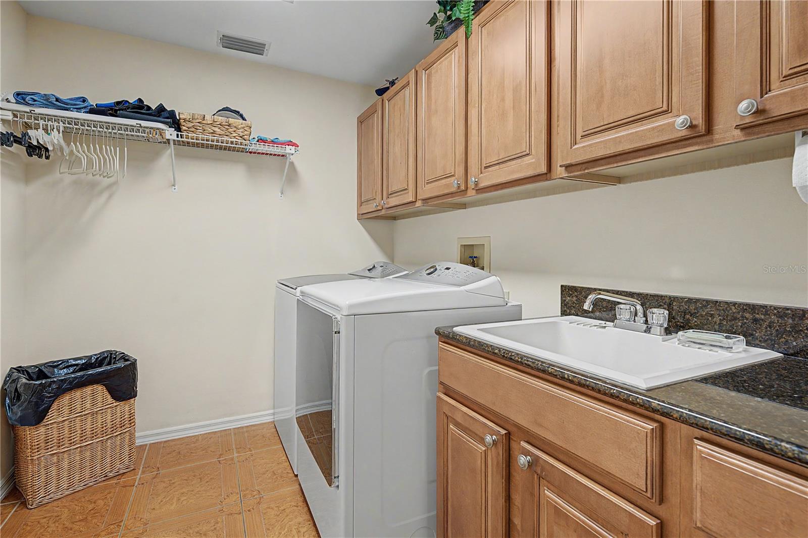 3901 Buttonwood Ct Property Photo 37