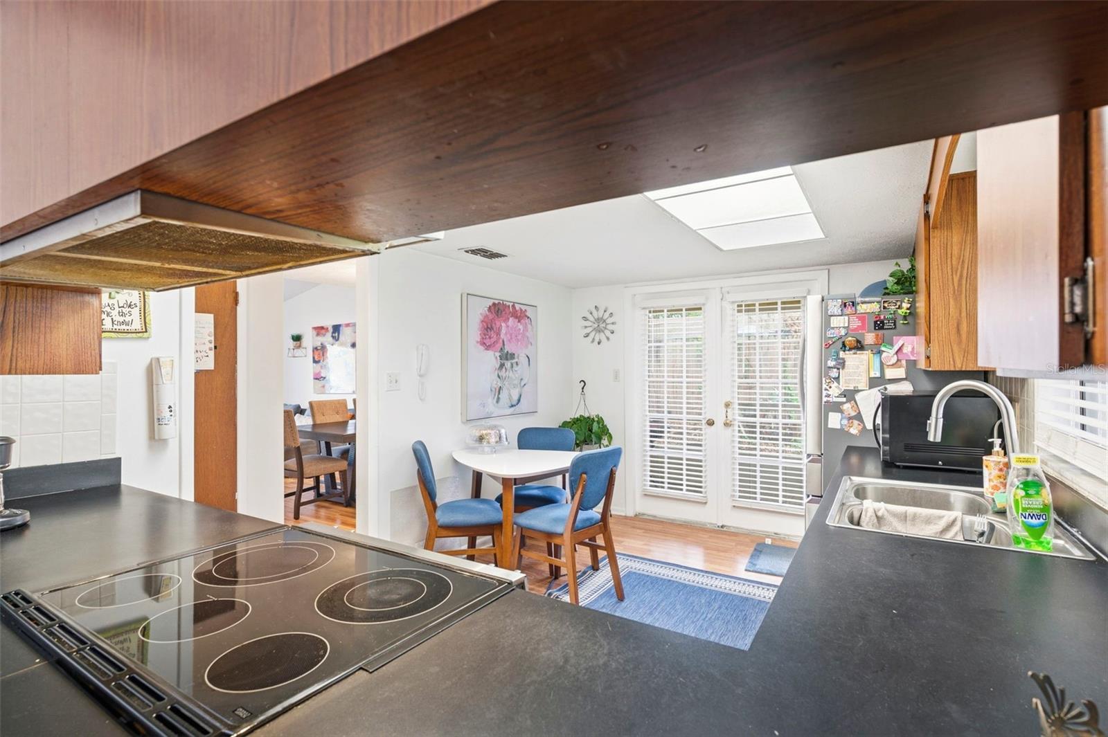 15806 Pennington Rd Property Photo 17