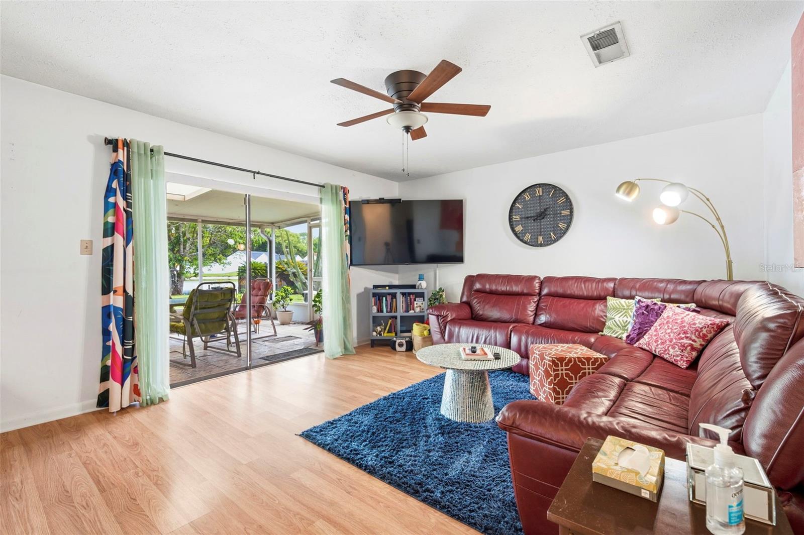 15806 Pennington Rd Property Photo 18
