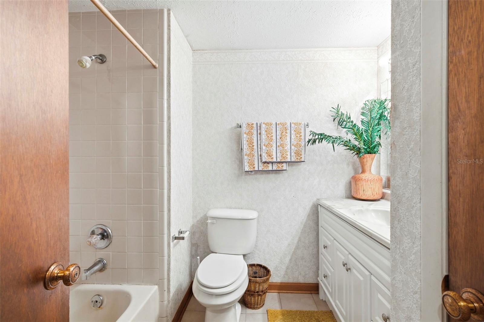 15806 Pennington Rd Property Photo 31