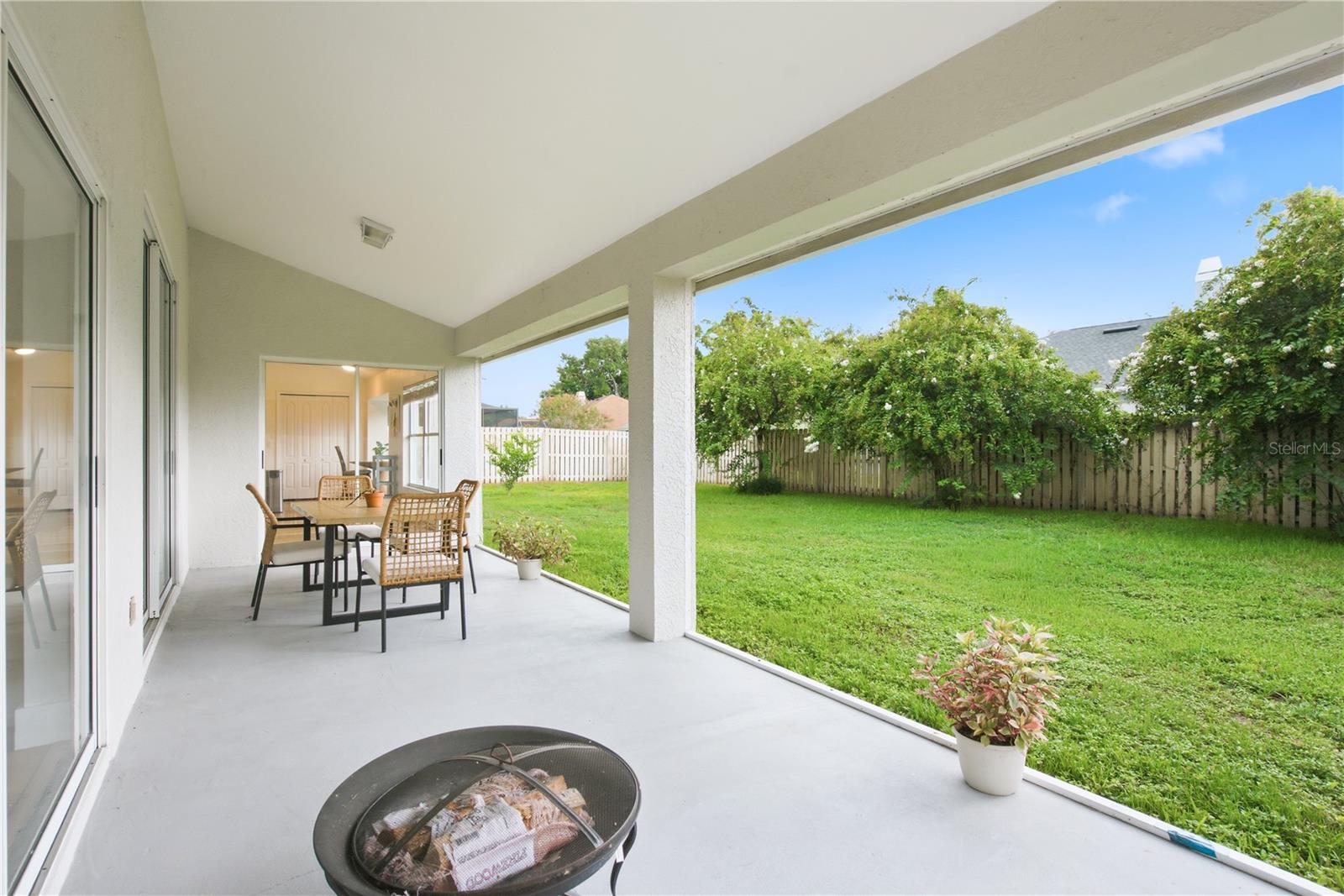 16607 Longleat Dr Property Photo 9