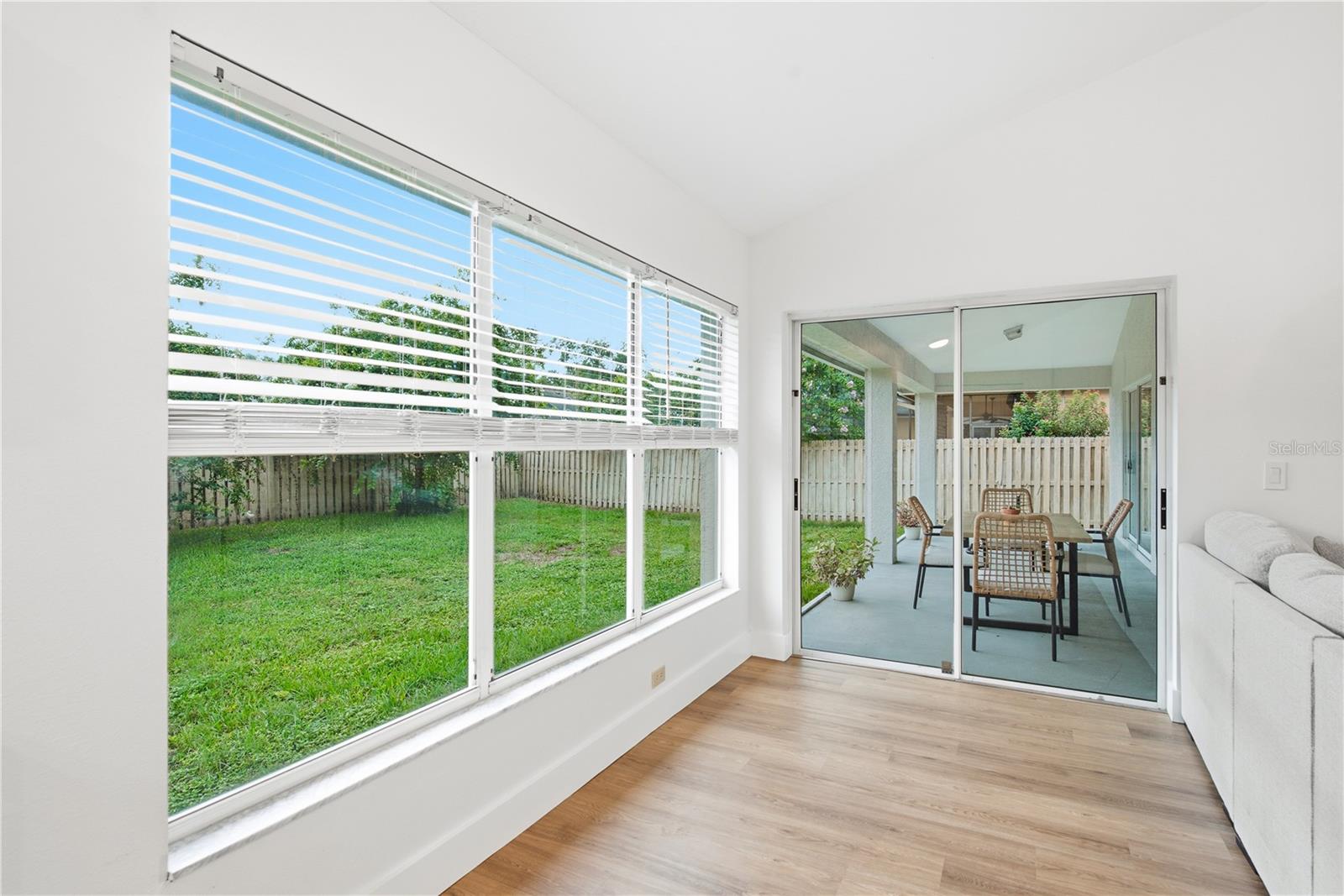 16607 Longleat Dr Property Photo 10