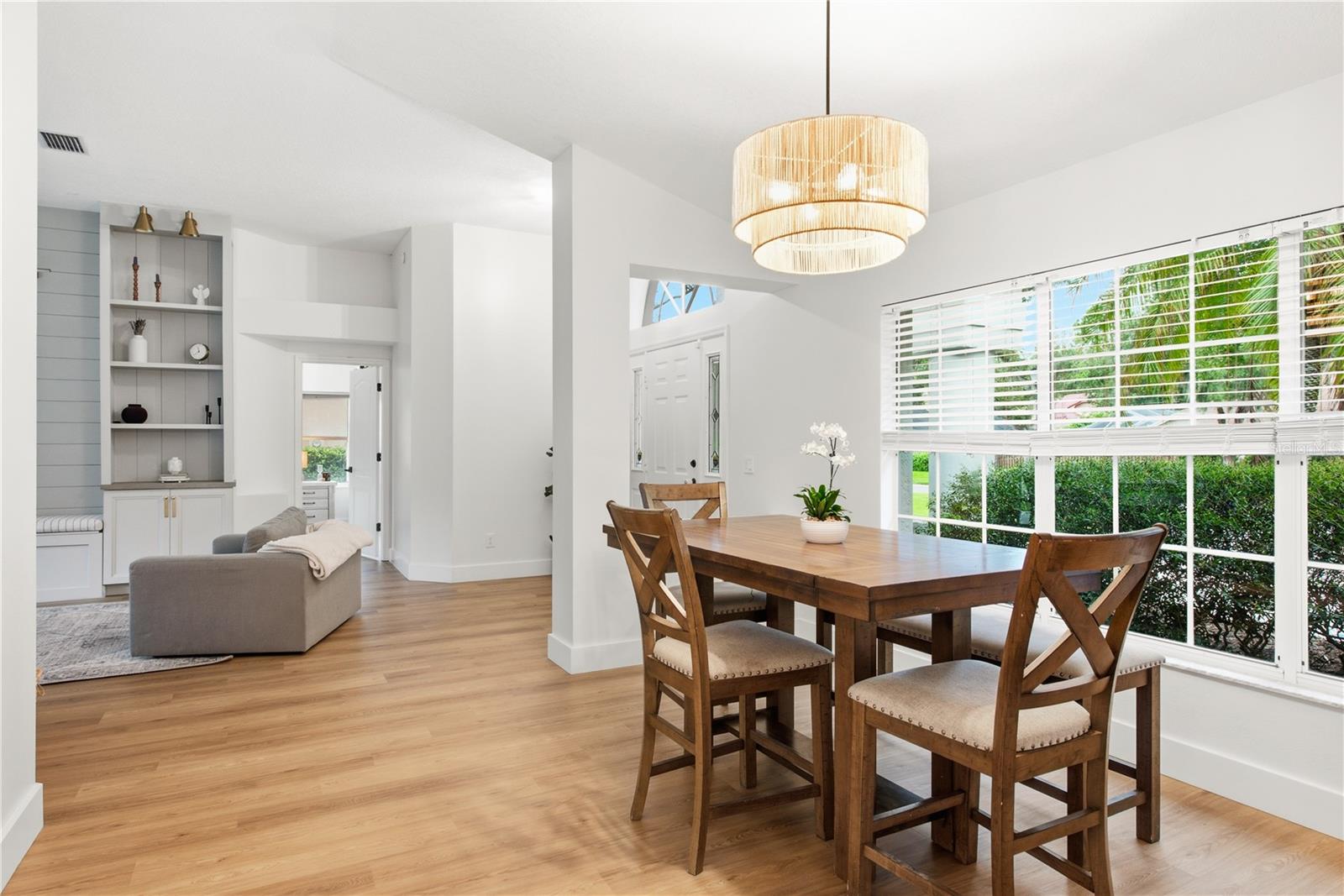 16607 Longleat Dr Property Photo 23