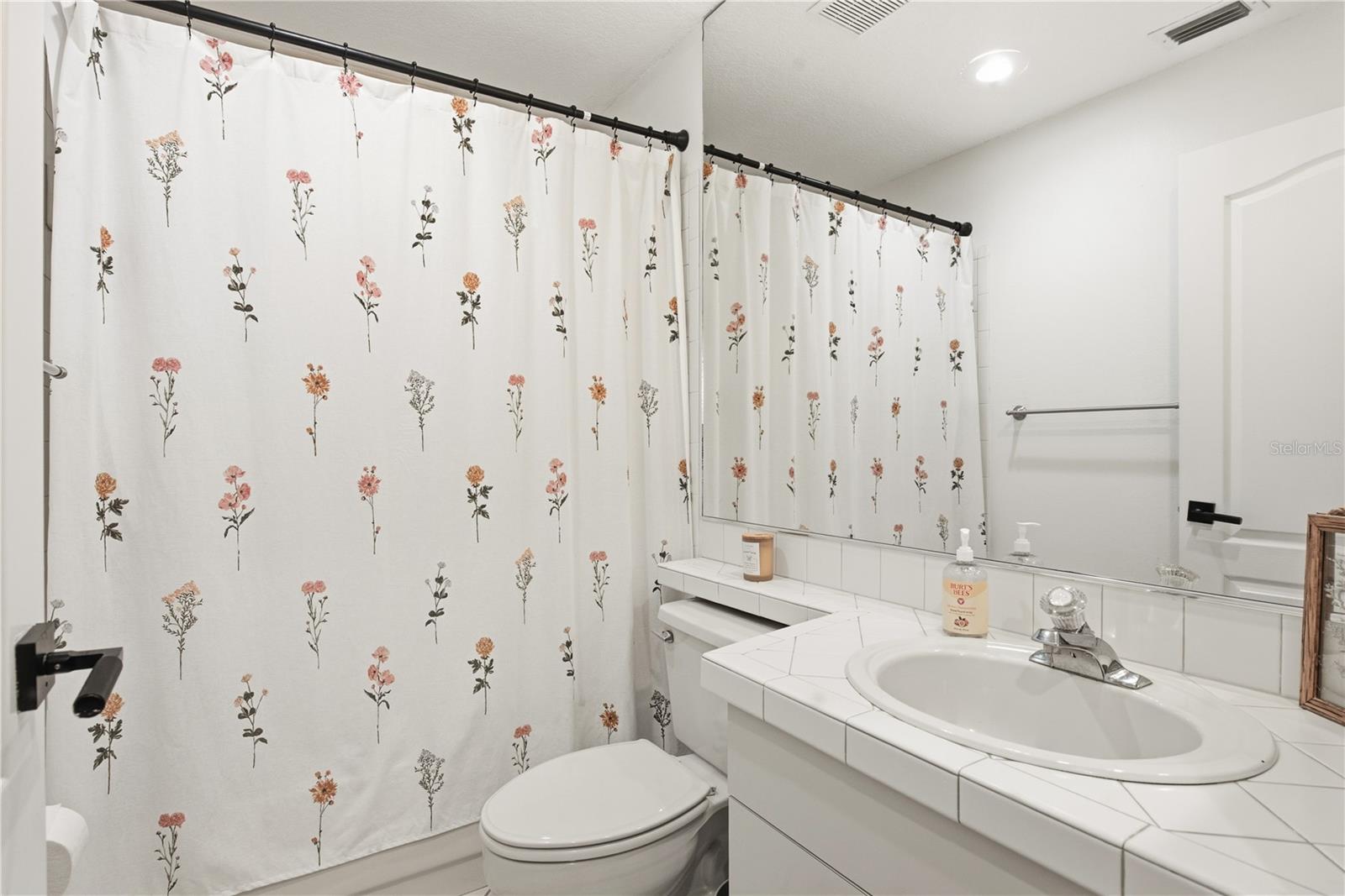 16607 Longleat Dr Property Photo 34