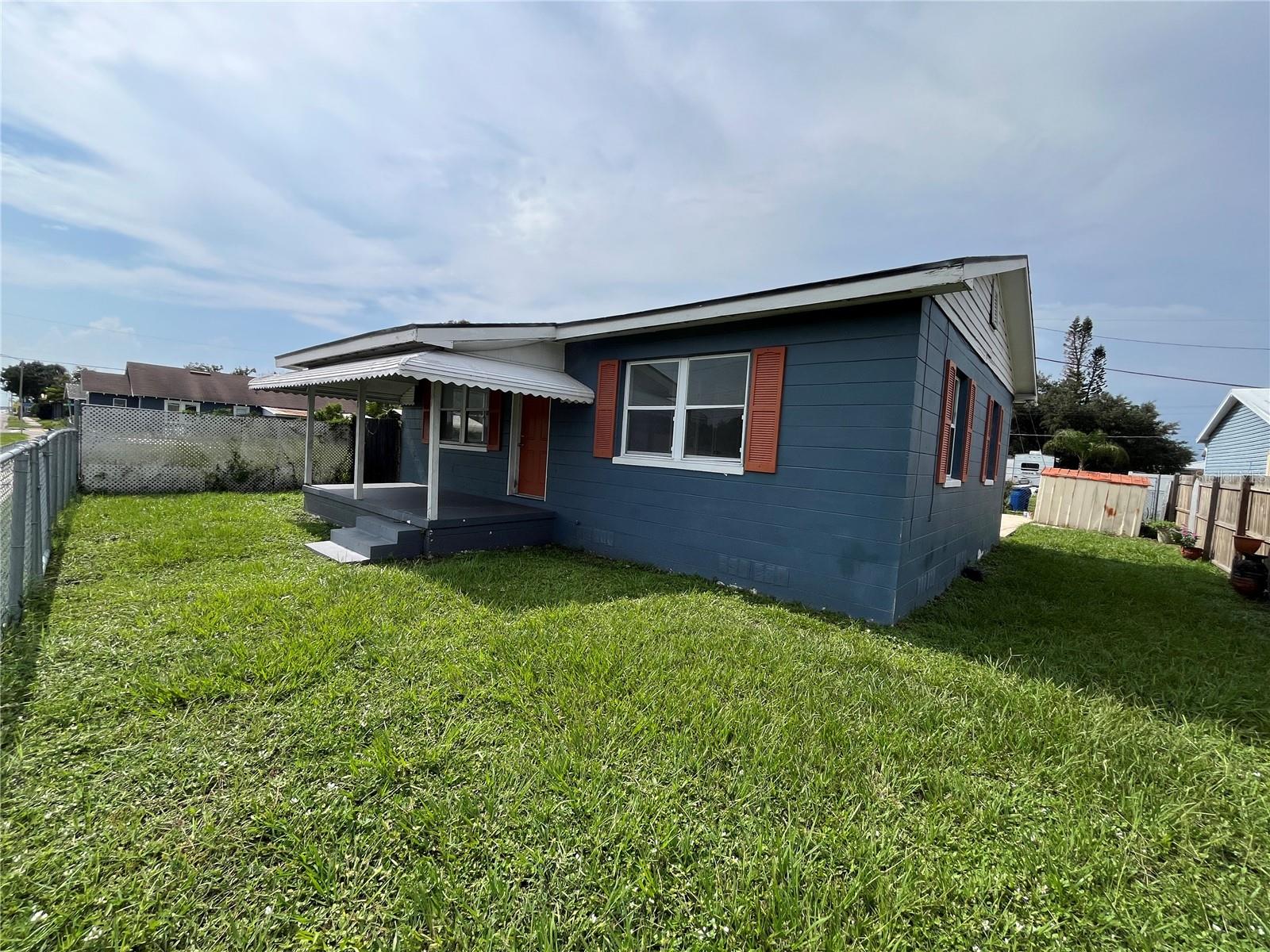 1206 E Canal St Property Photo 3