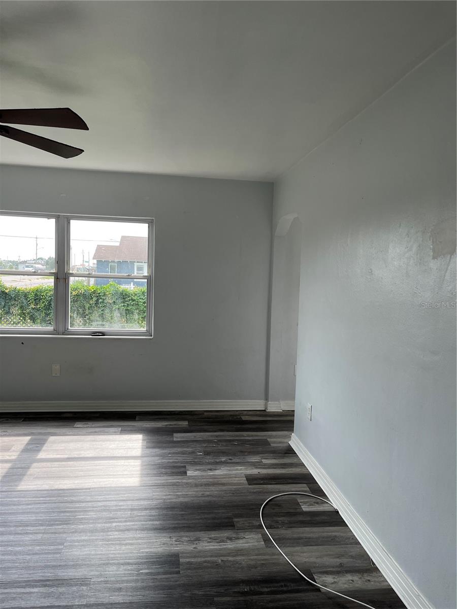 1206 E Canal St Property Photo 37