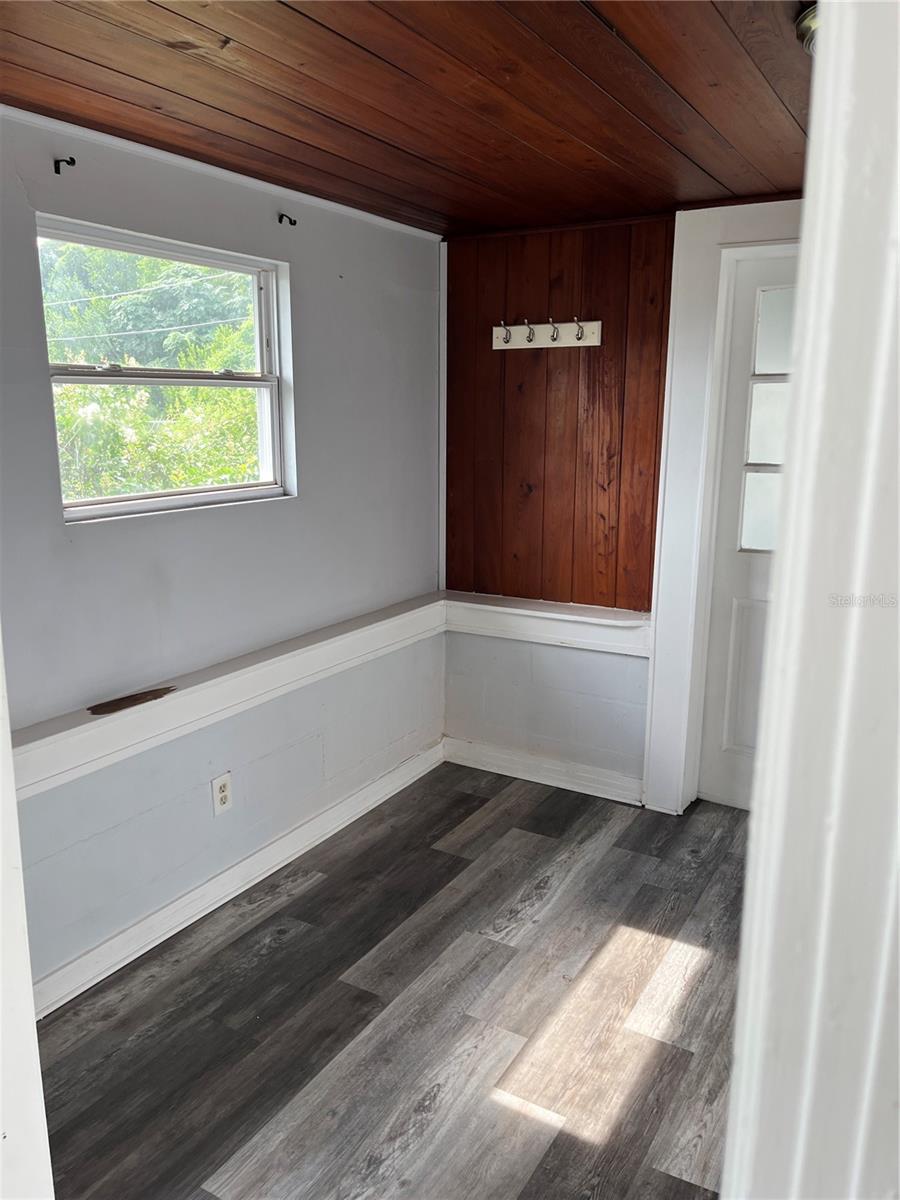 1206 E Canal St Property Photo 42