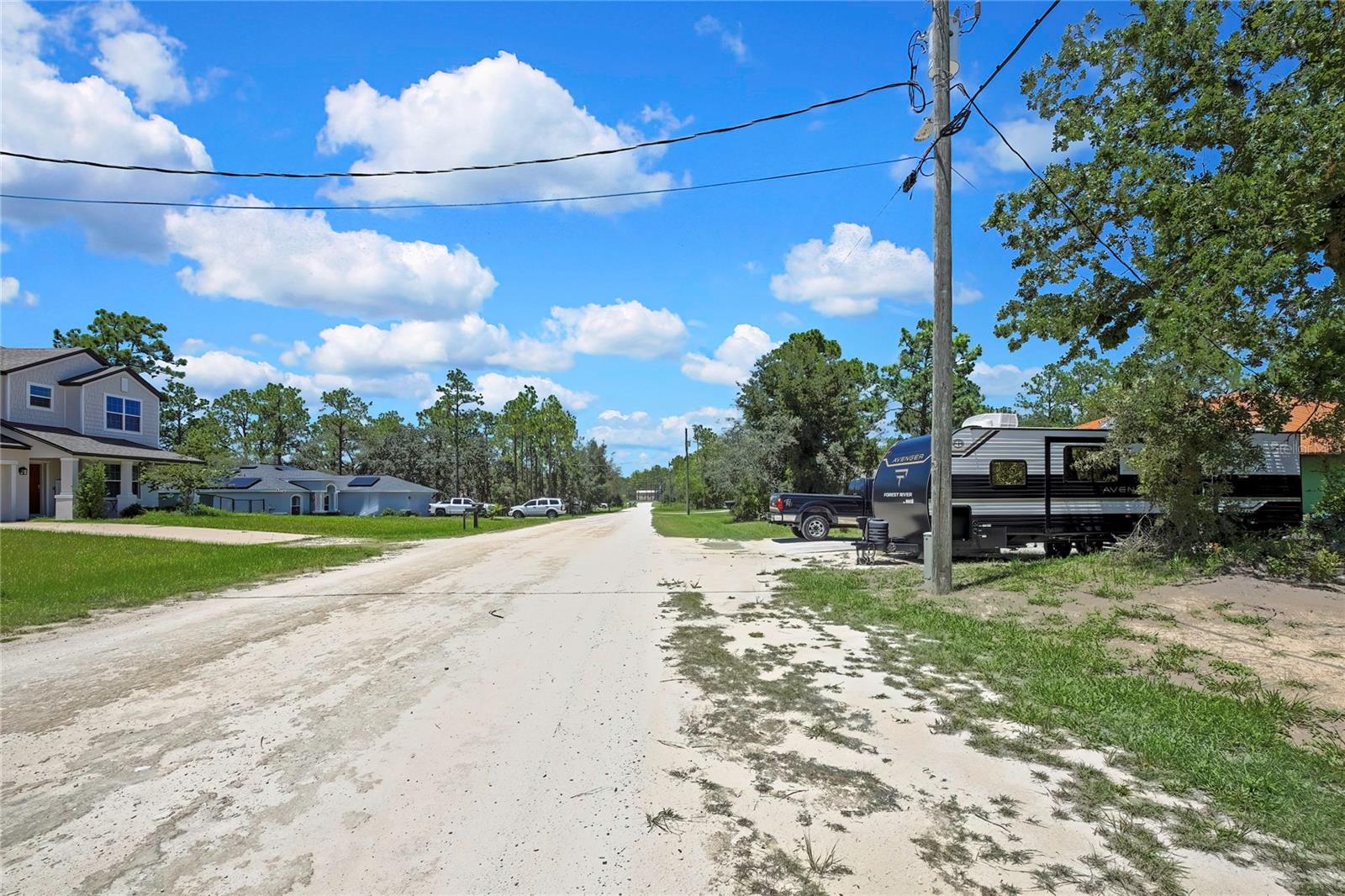 16126 Medrick Rd Property Photo 5