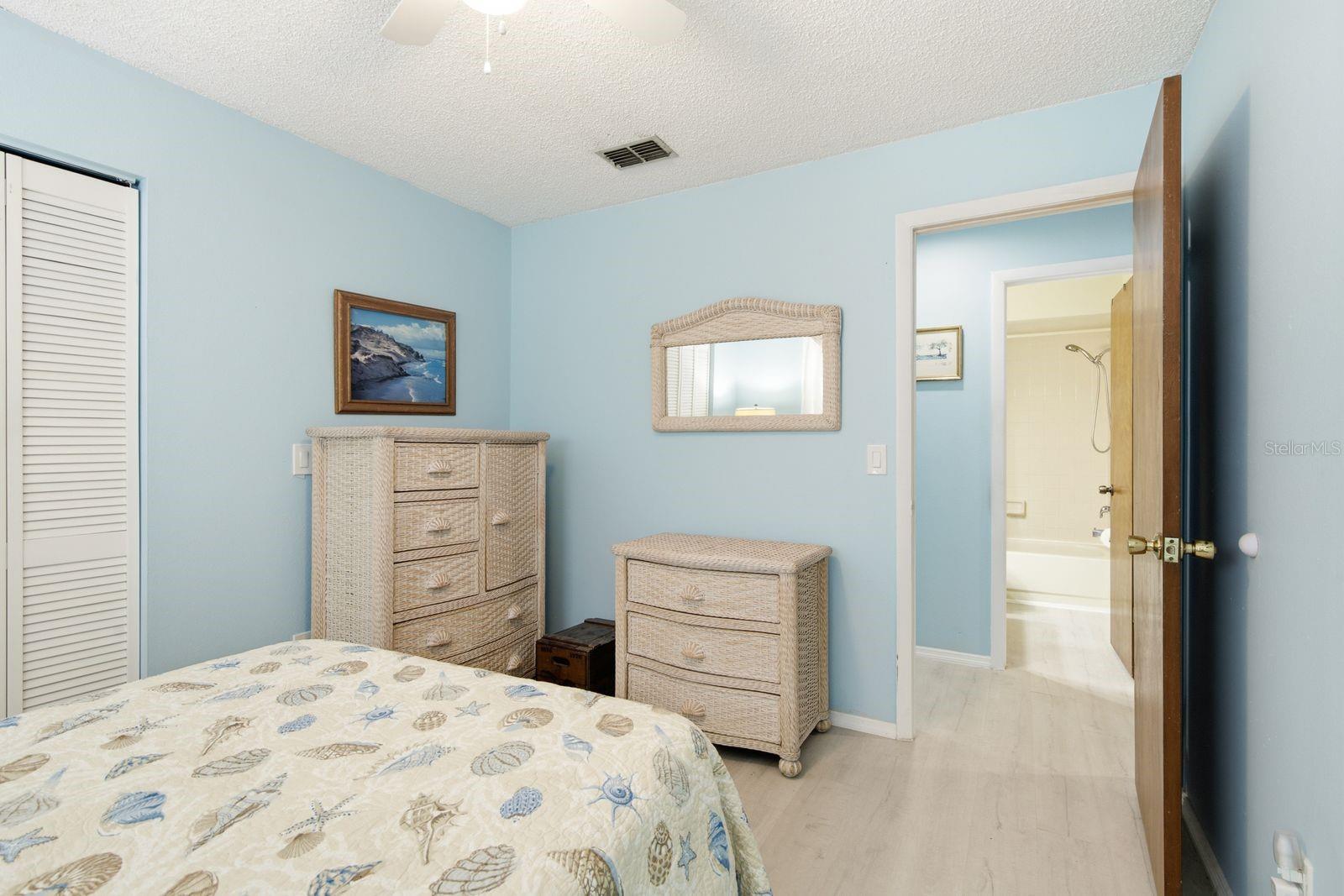 3047 Cascade Dr Property Photo 28