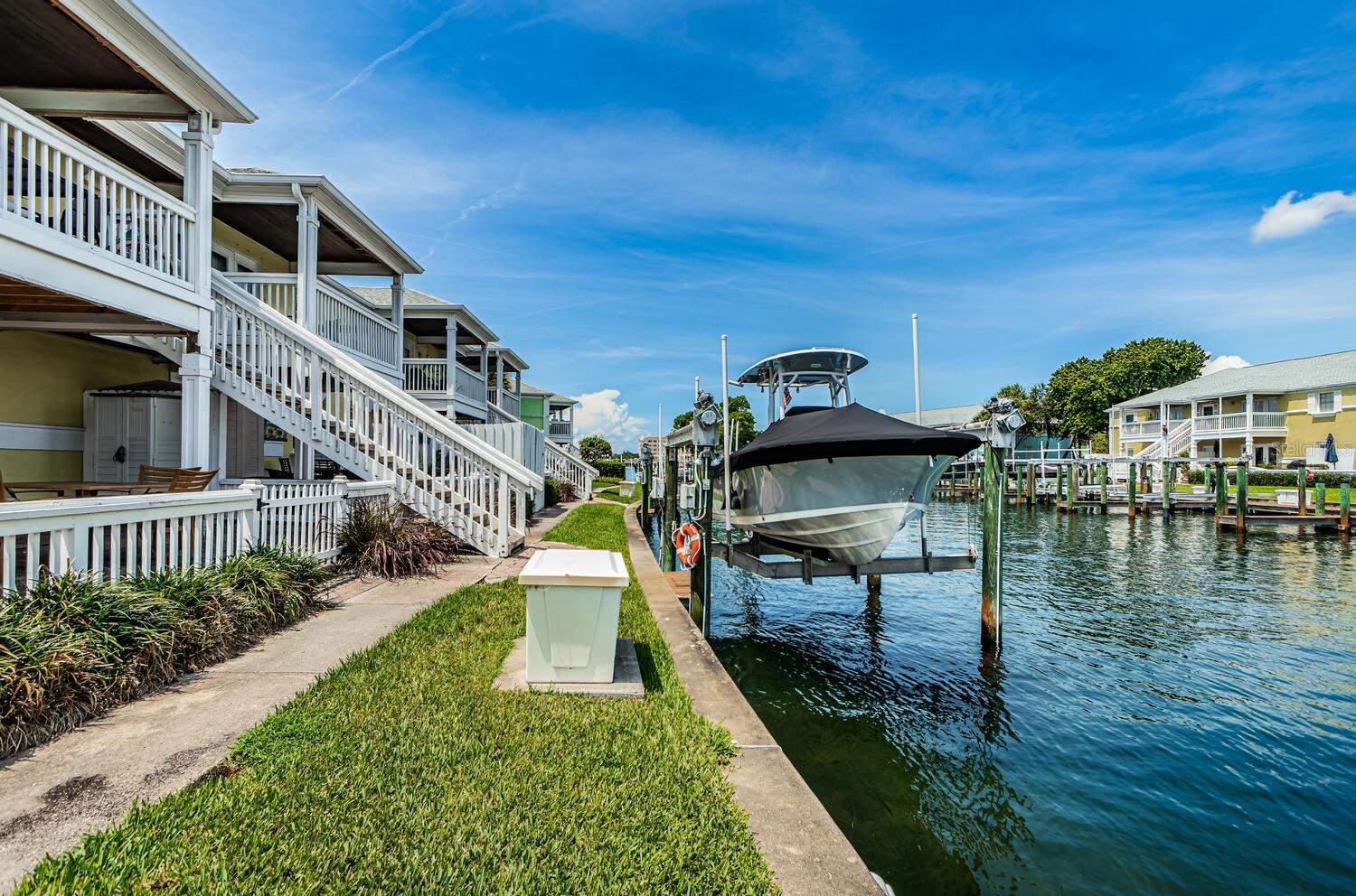 5215 Coquina Key Dr Se #b Property Photo 7