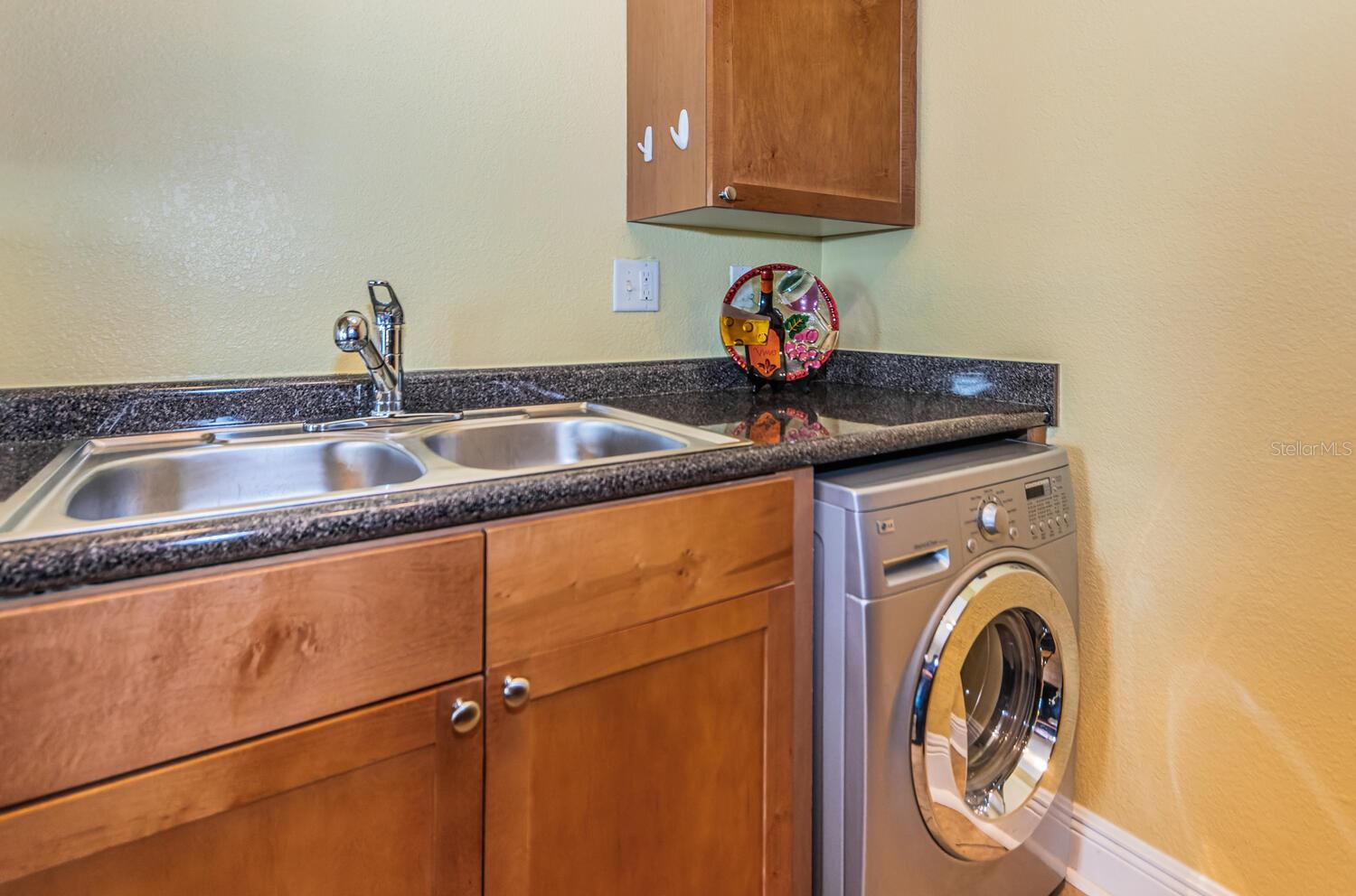 5215 Coquina Key Dr Se #b Property Photo 16