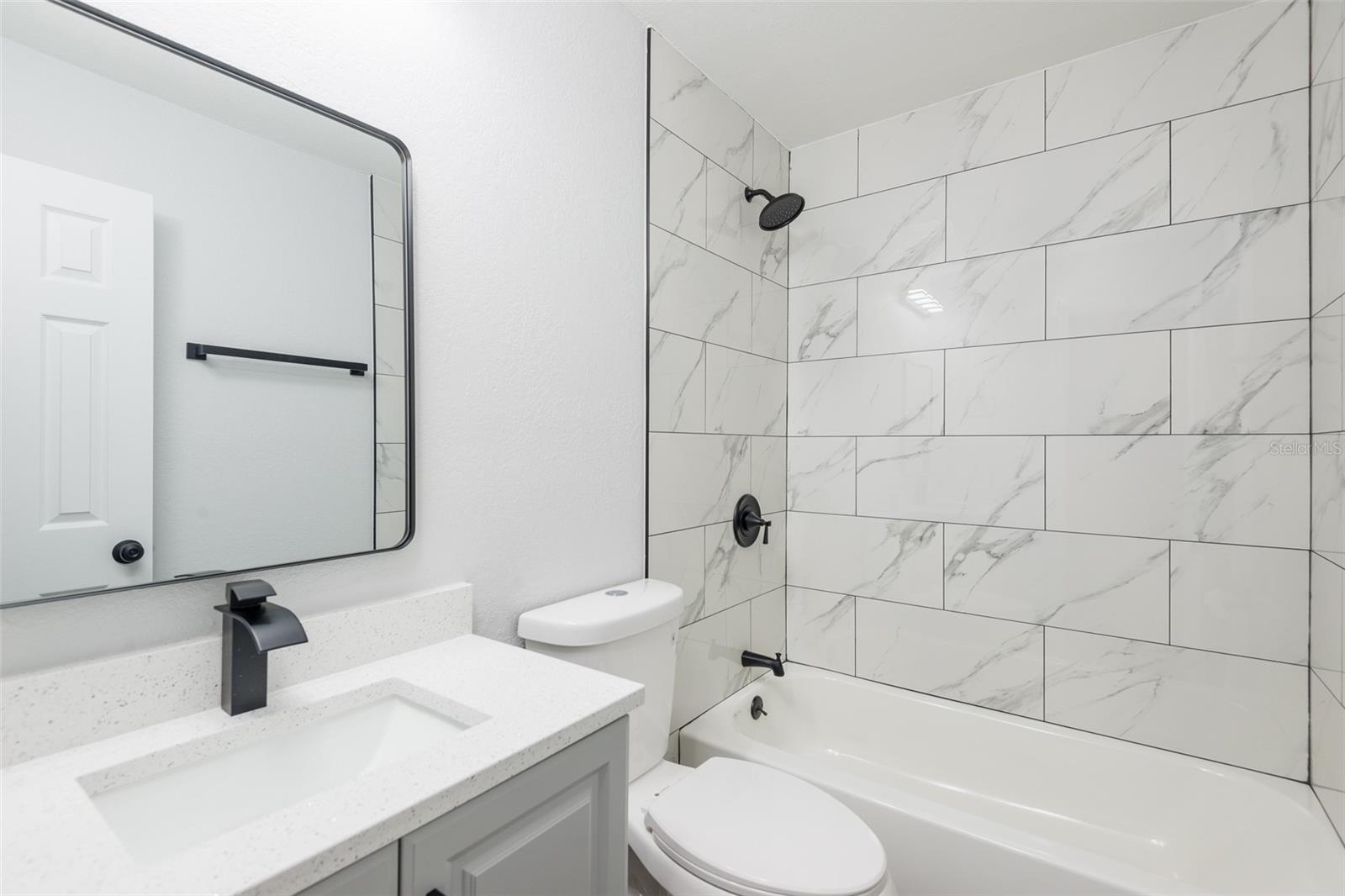 902 Shangri La Dr Property Photo 16