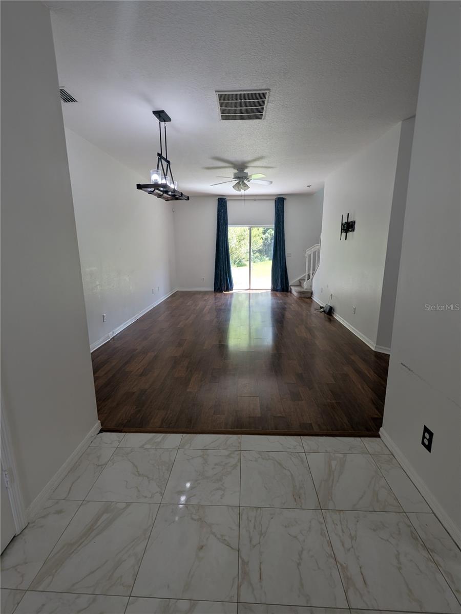 20405 Harvest Oak Ct Property Photo 3