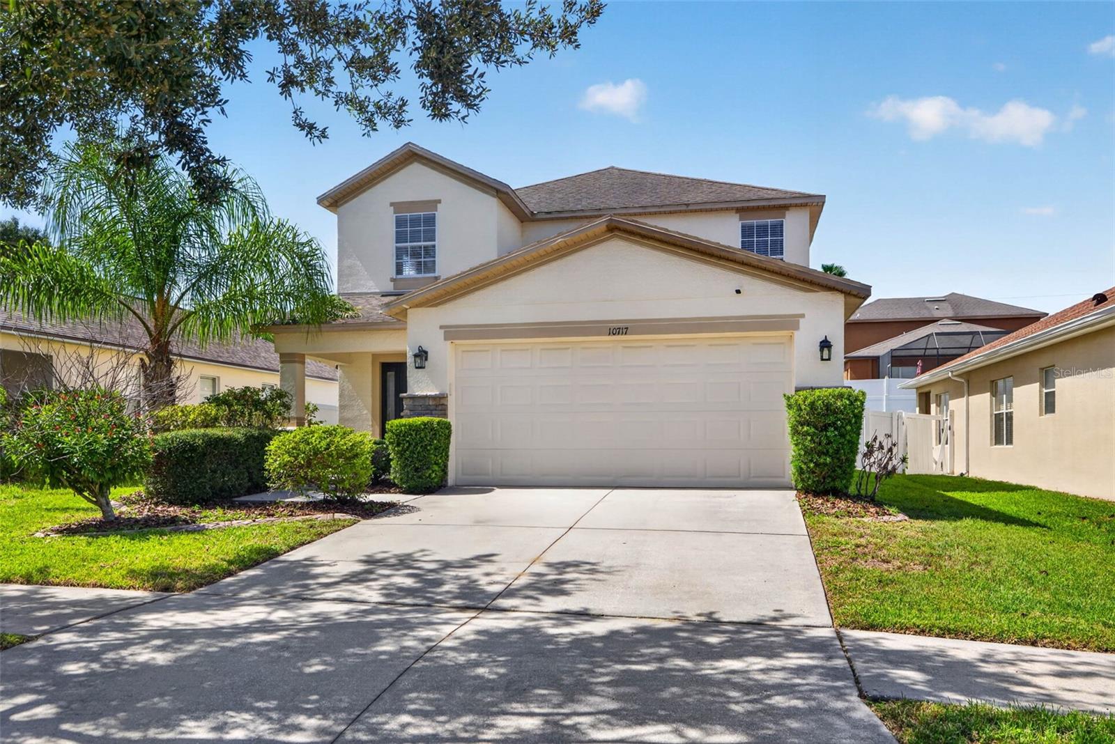 10717 Shady Preserve Dr Property Photo 2