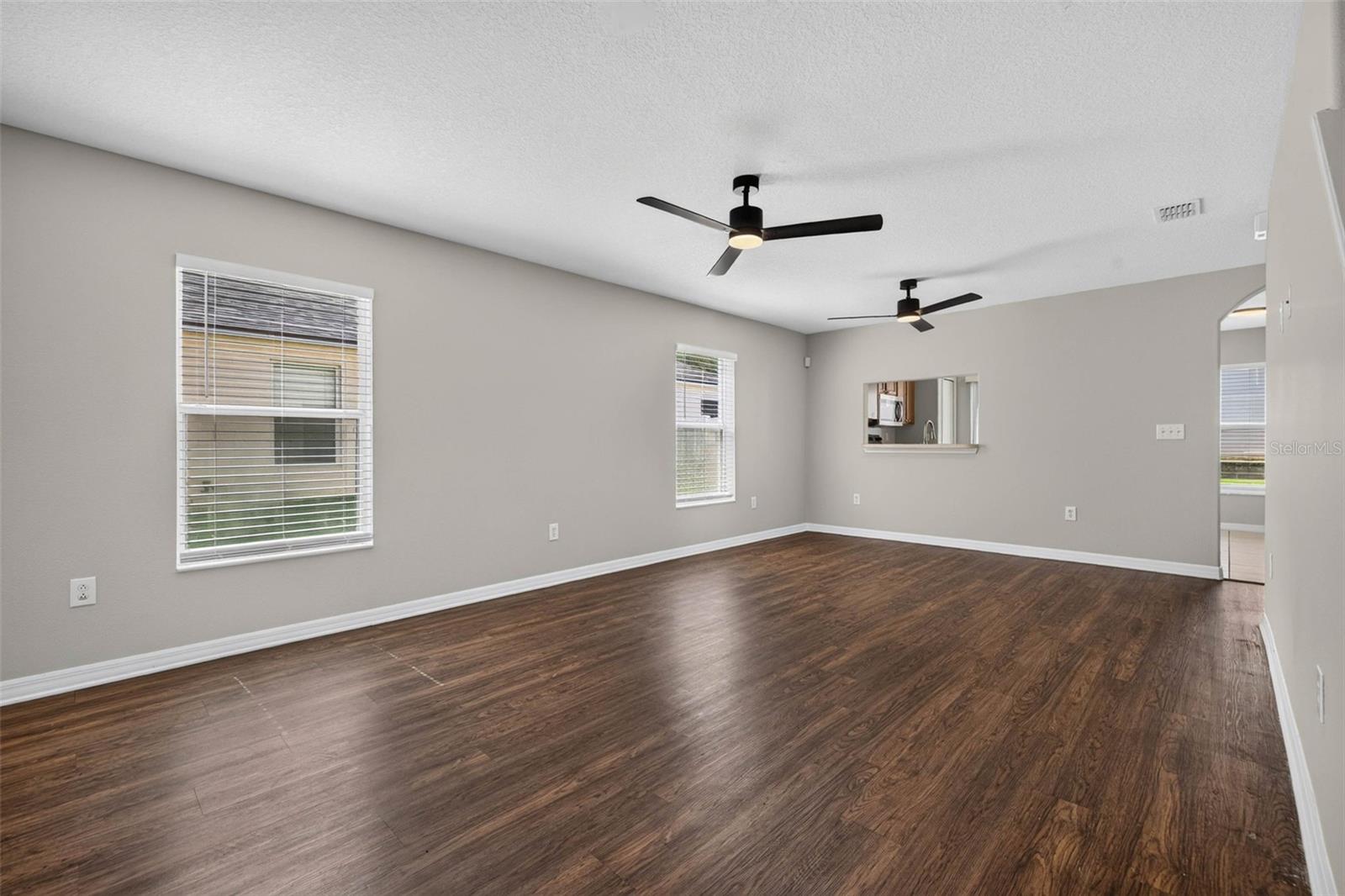 10717 Shady Preserve Dr Property Photo 7