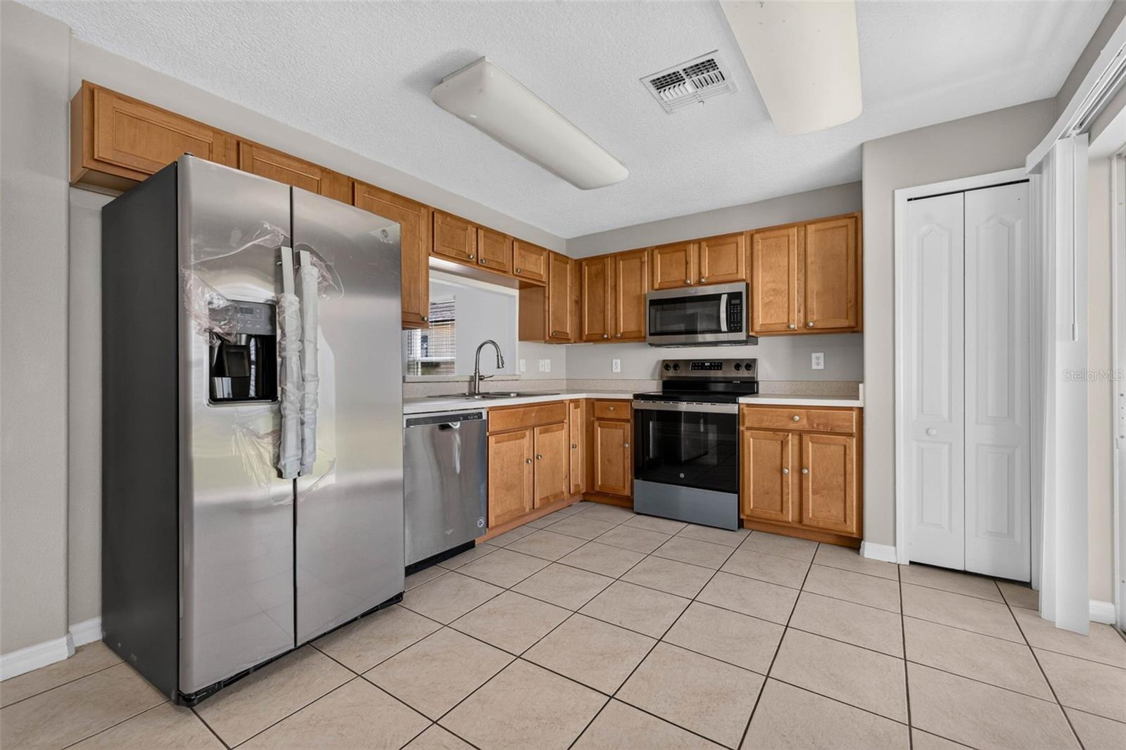 10717 Shady Preserve Dr Property Photo 8