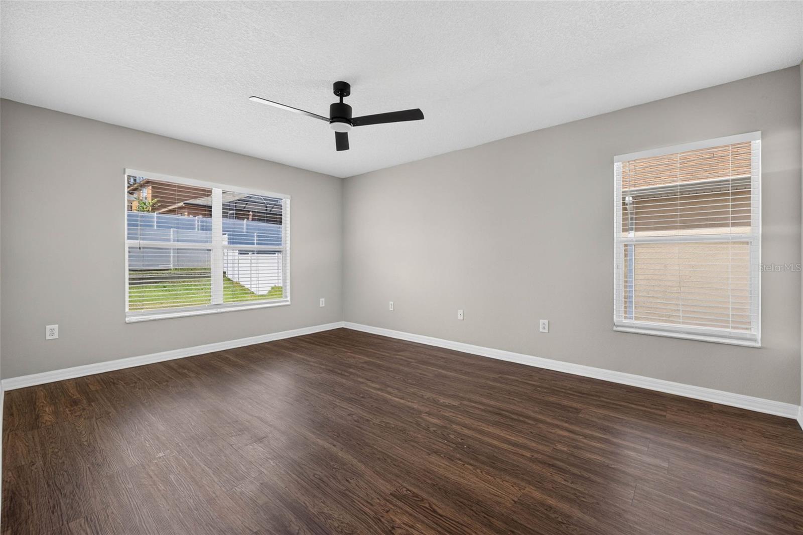 10717 Shady Preserve Dr Property Photo 15