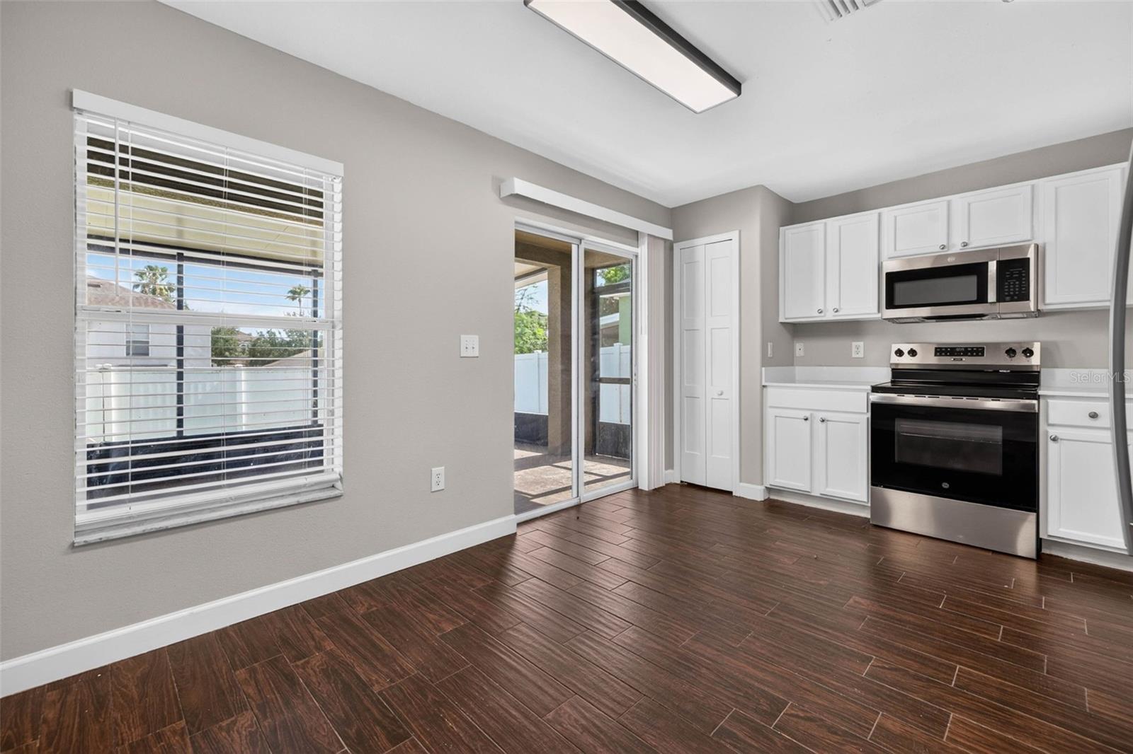 10629 Shady Preserve Dr Property Photo 16