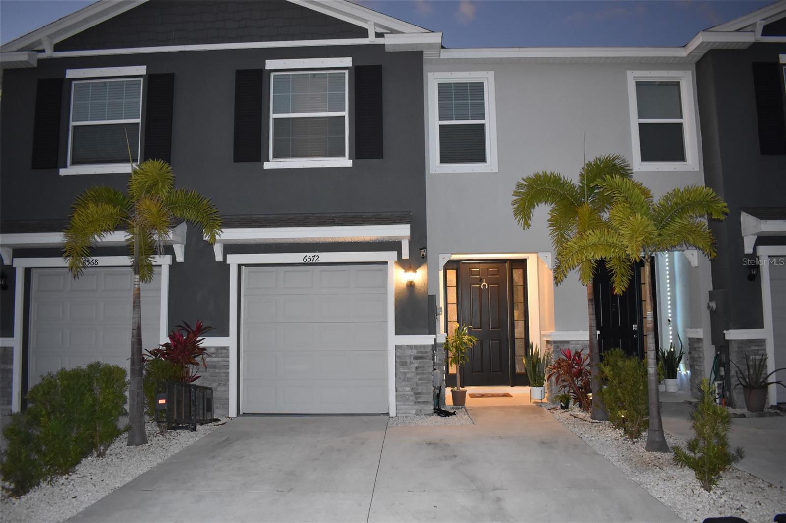 6572 SERENITY FALL LN Property Photo 1