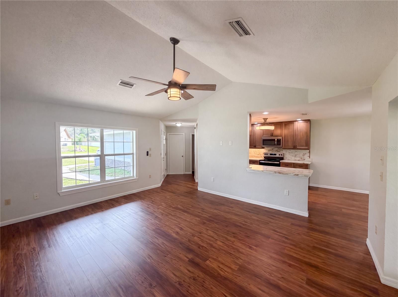 3333 Agar Ave Property Photo 6