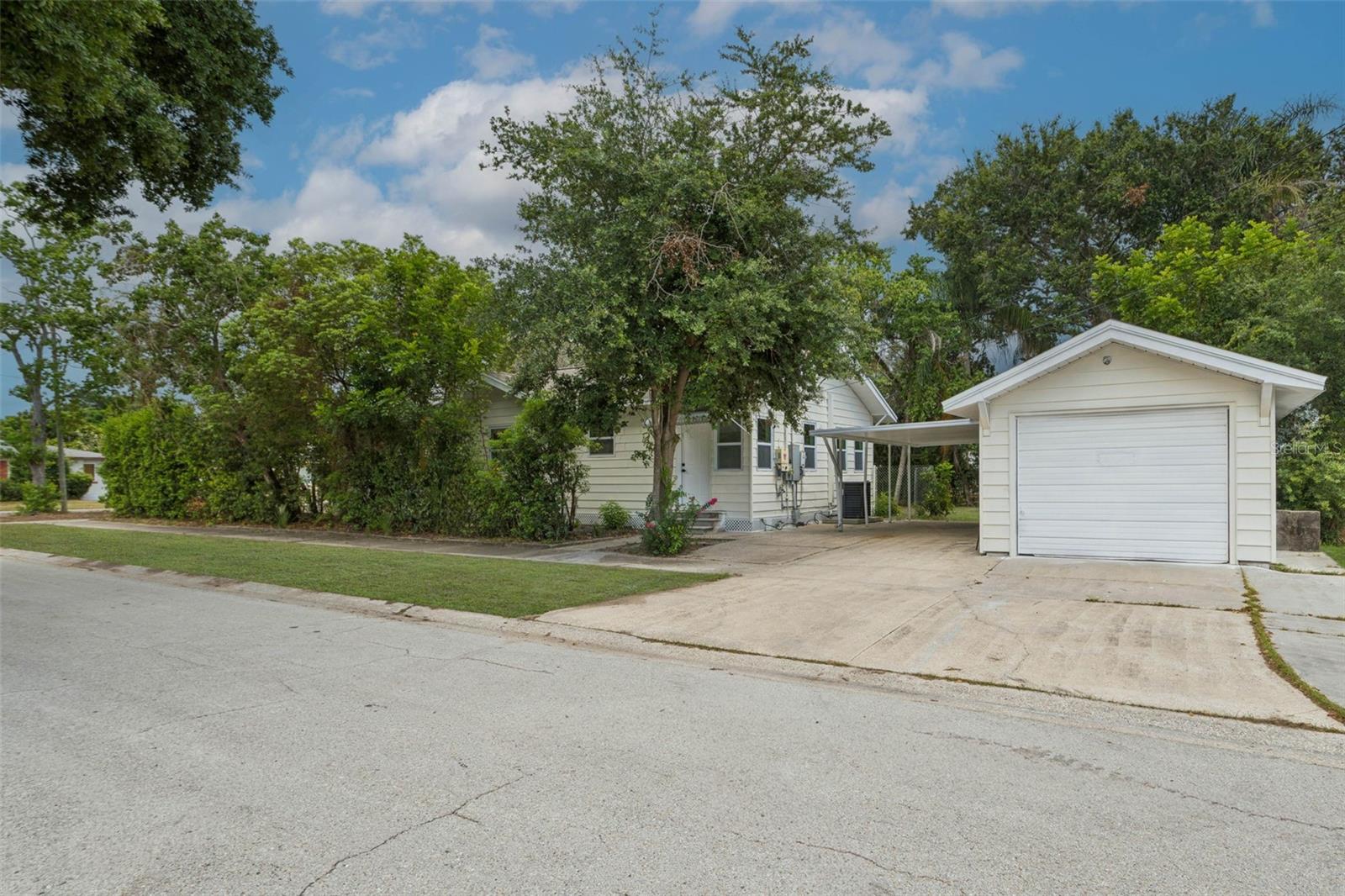 4660 7th Ave N Property Photo 21