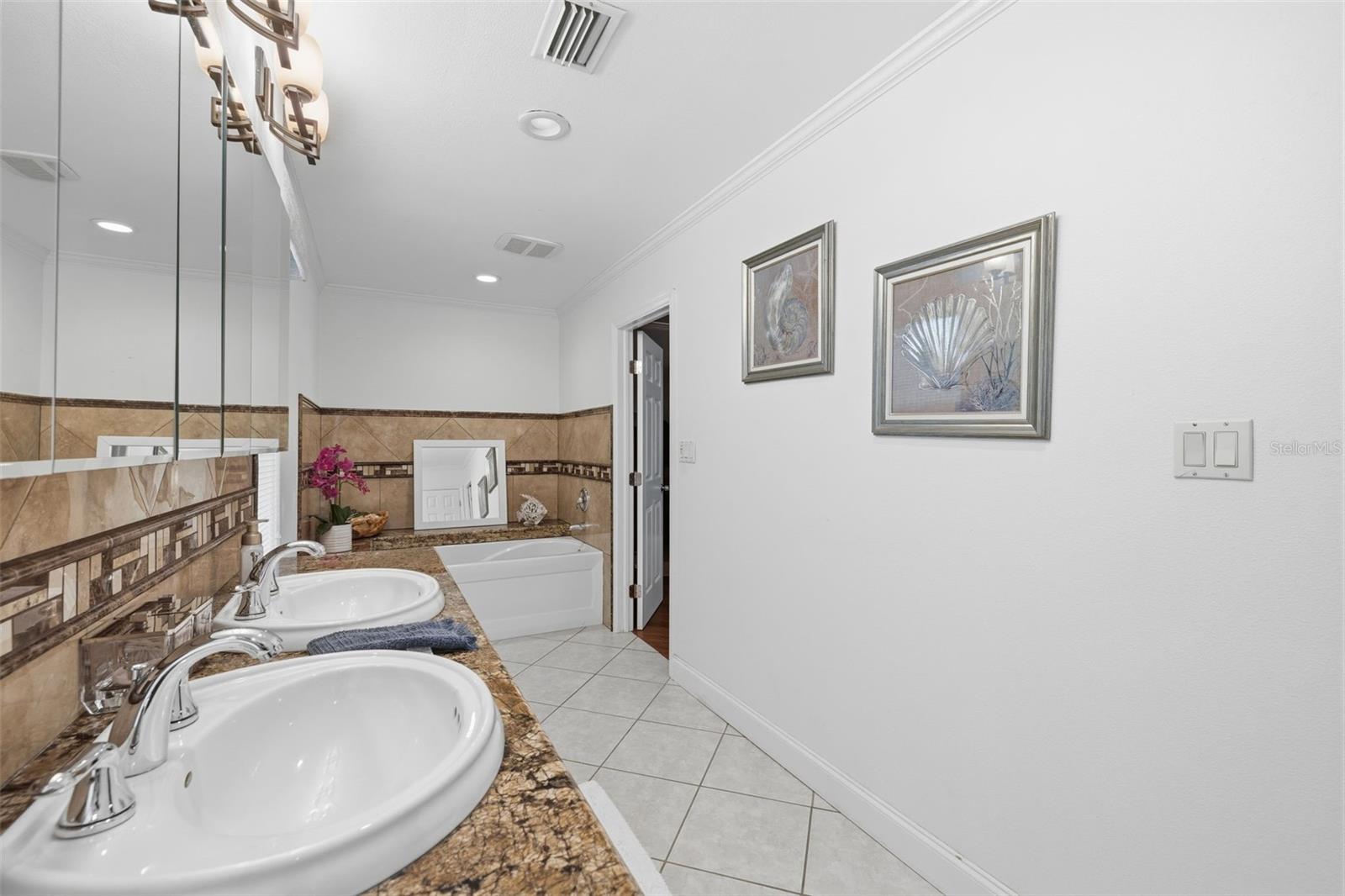 176 Maple Ave Property Photo 24