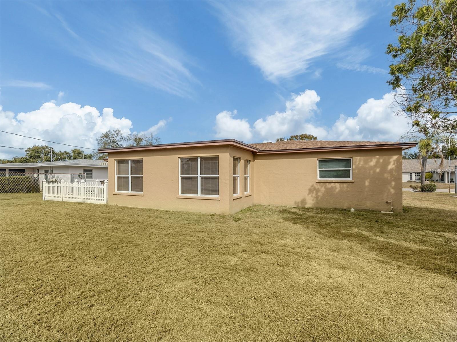 1215 Mango Ave Property Photo 33