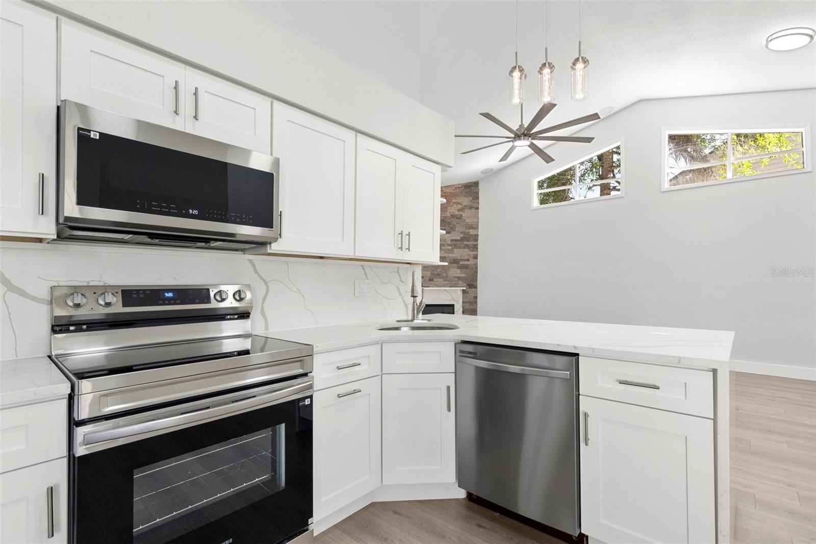 11651 Sunshine Pond Rd Property Photo 15