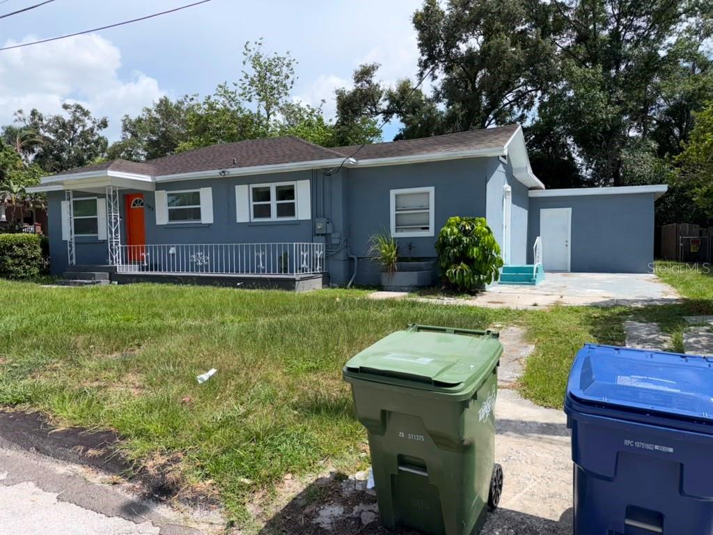 703 E Hamilton Ave Property Photo 9