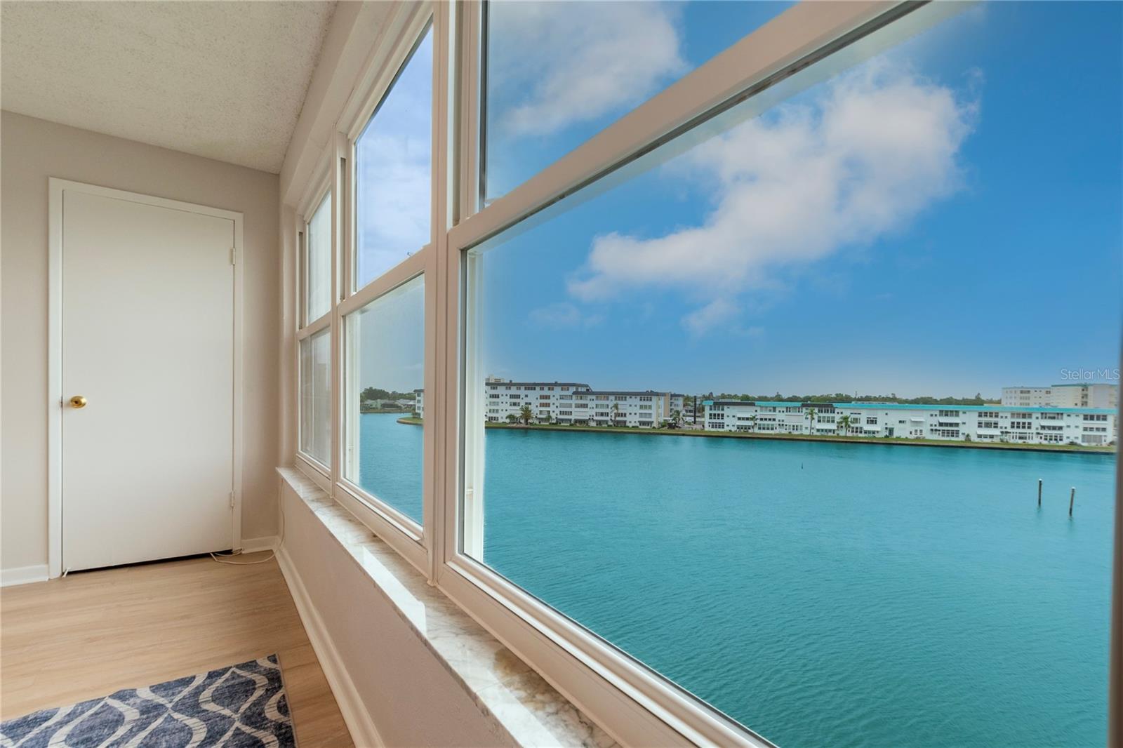 5925 Shore Blvd S #405 Property Photo 8