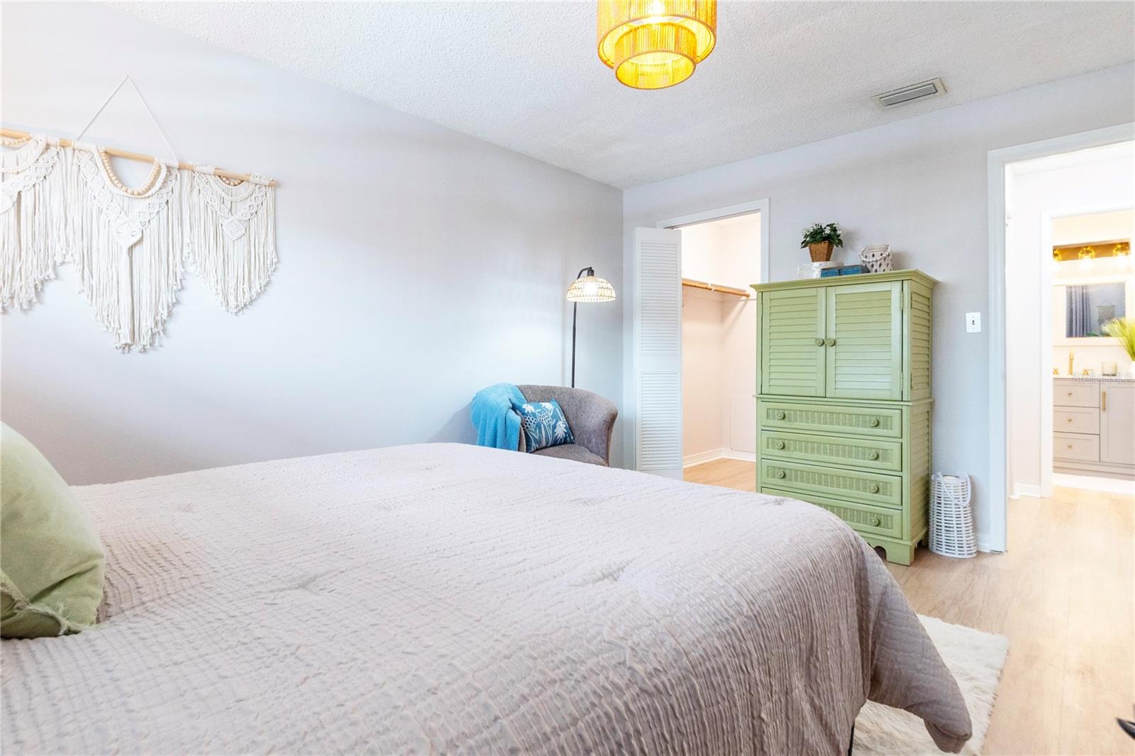 5925 Shore Blvd S #405 Property Photo 30