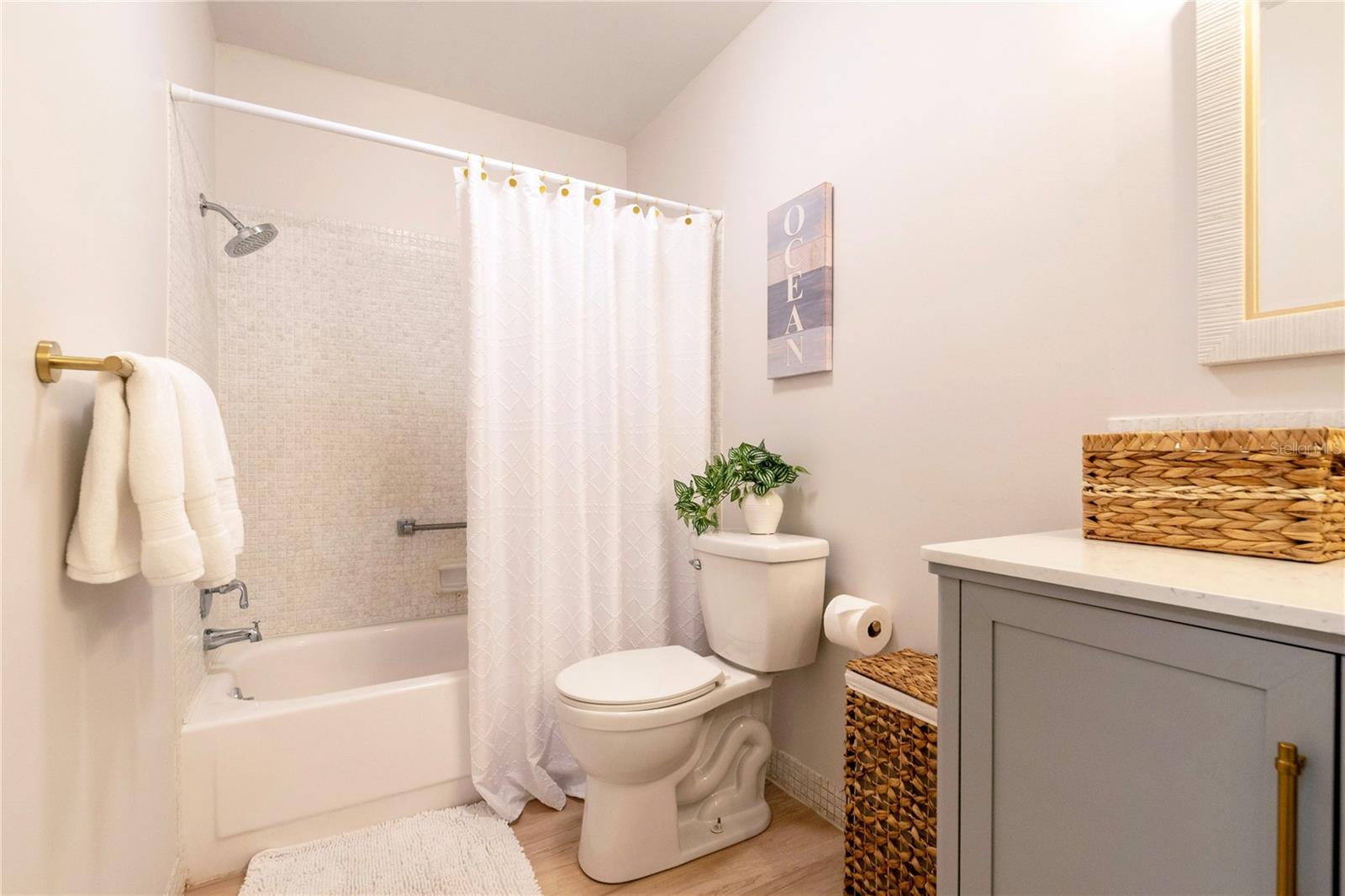 5925 Shore Blvd S #405 Property Photo 36