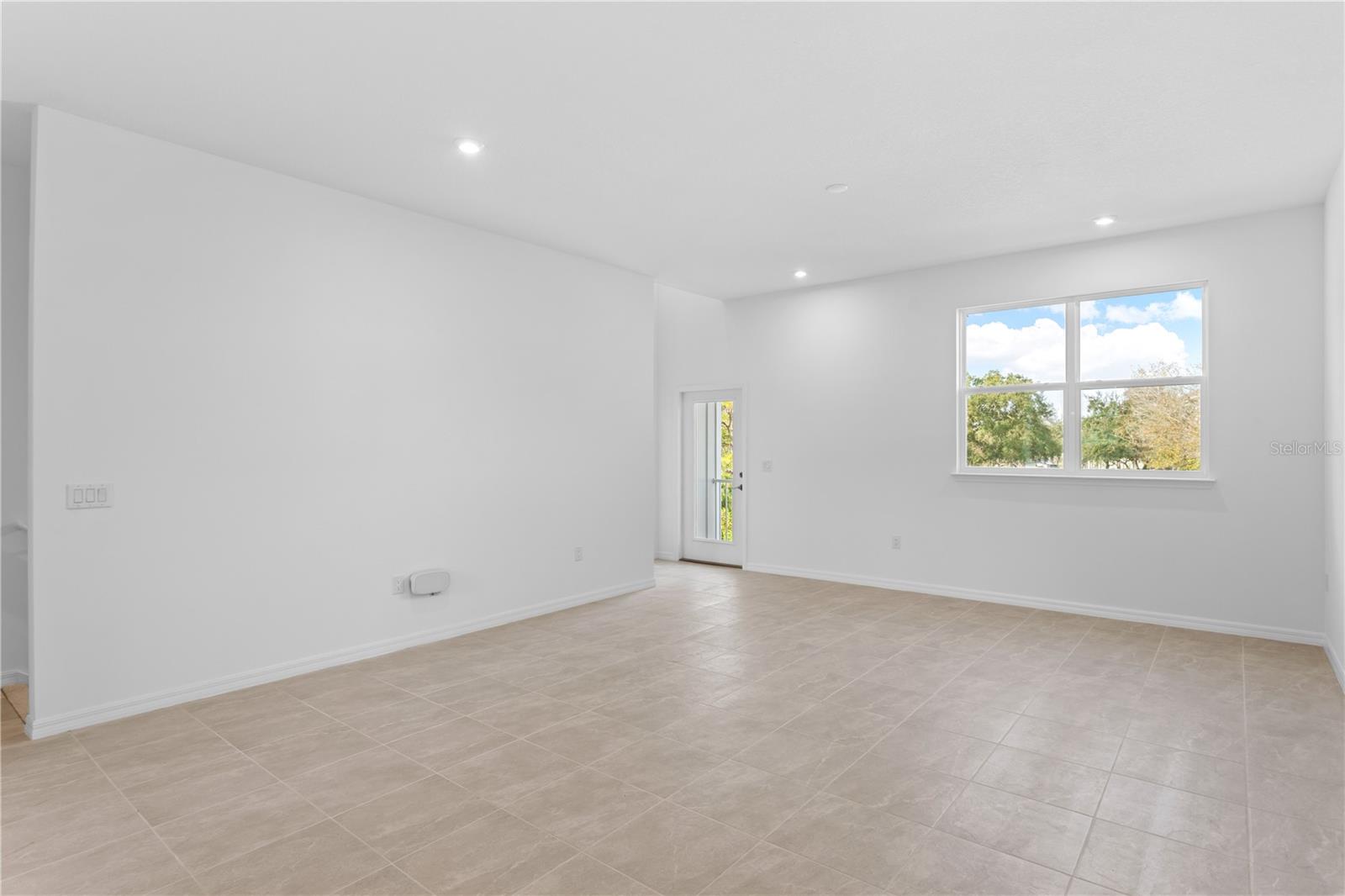 9924 Tate Ln Property Photo 17