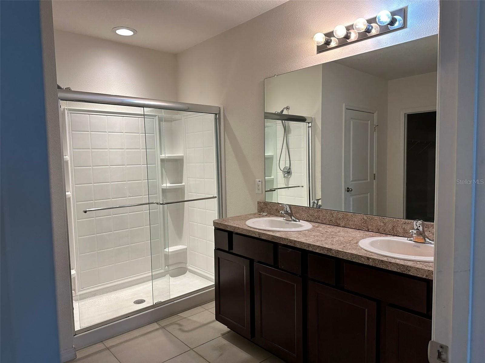 13515 Haverhill Dr Property Photo 6