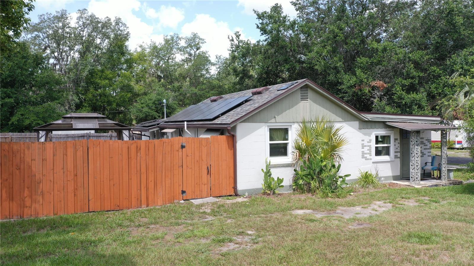 5651 6th St Property Photo 19